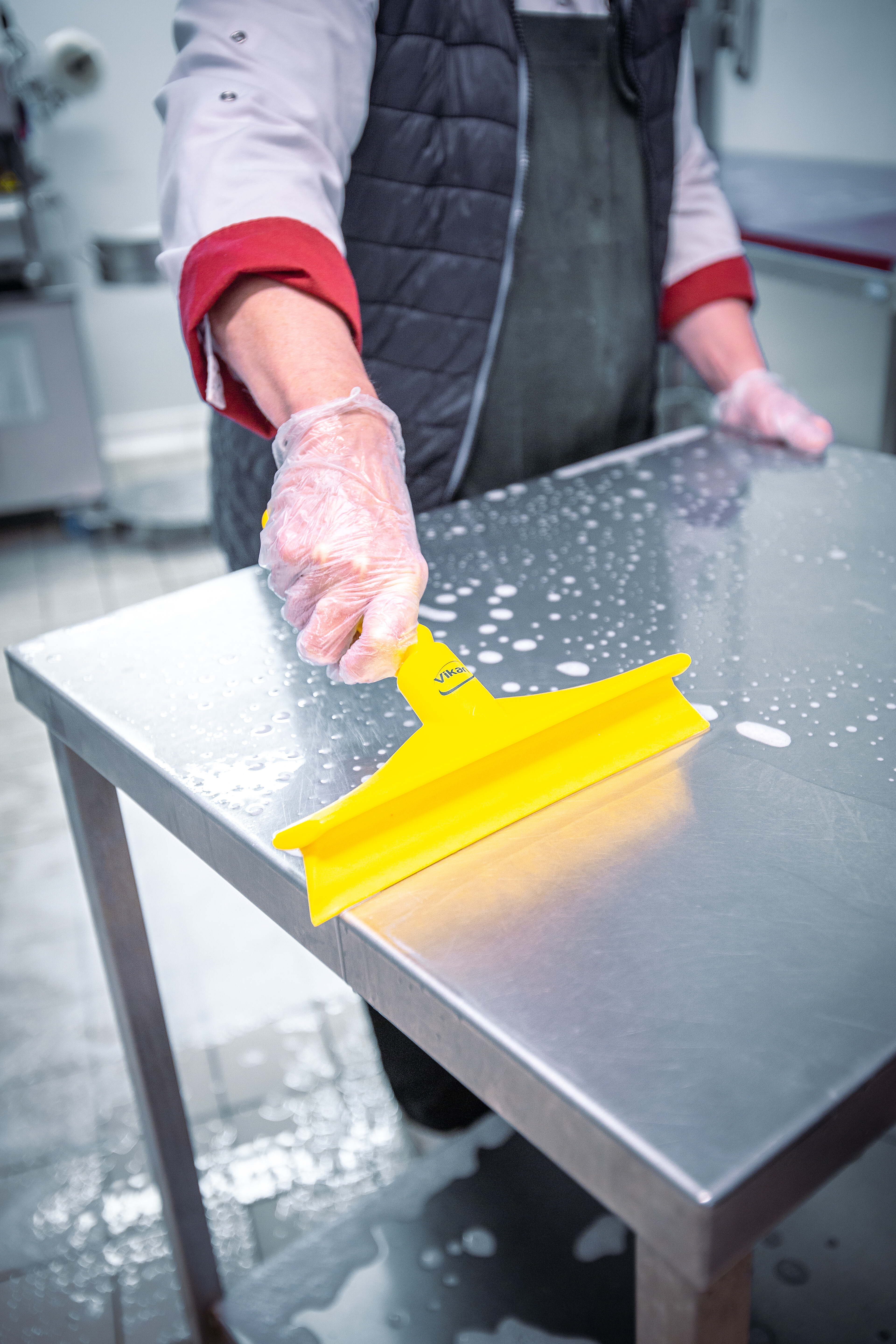 Vikan Ultra Hygiene Table Squeegee w/Mini Handle, 245 mm, Blue