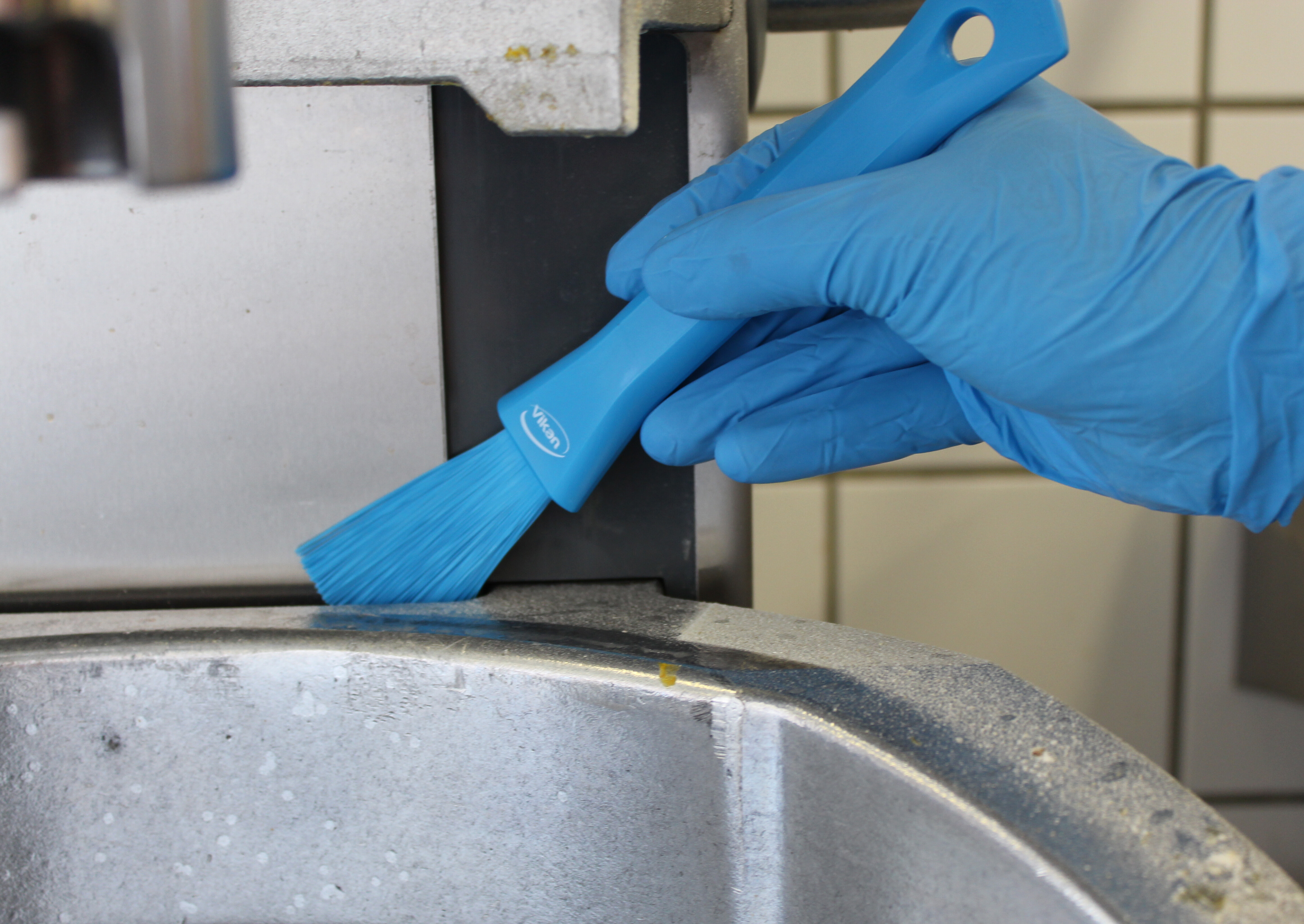 Vikan UST Detail Brush, 30 mm, Soft, Blue