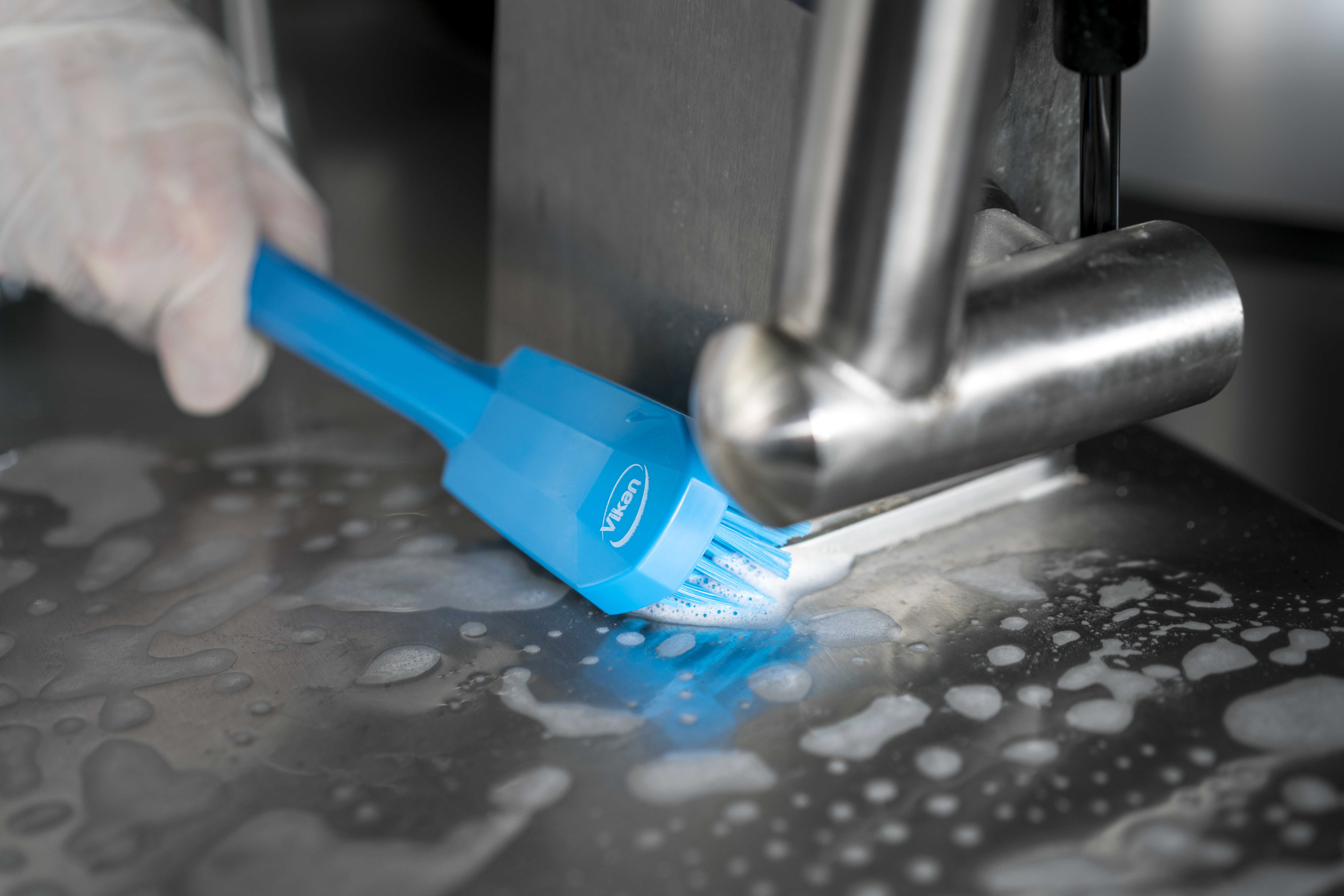 Vikan Utility Brush, 260 mm, Medium, Blue