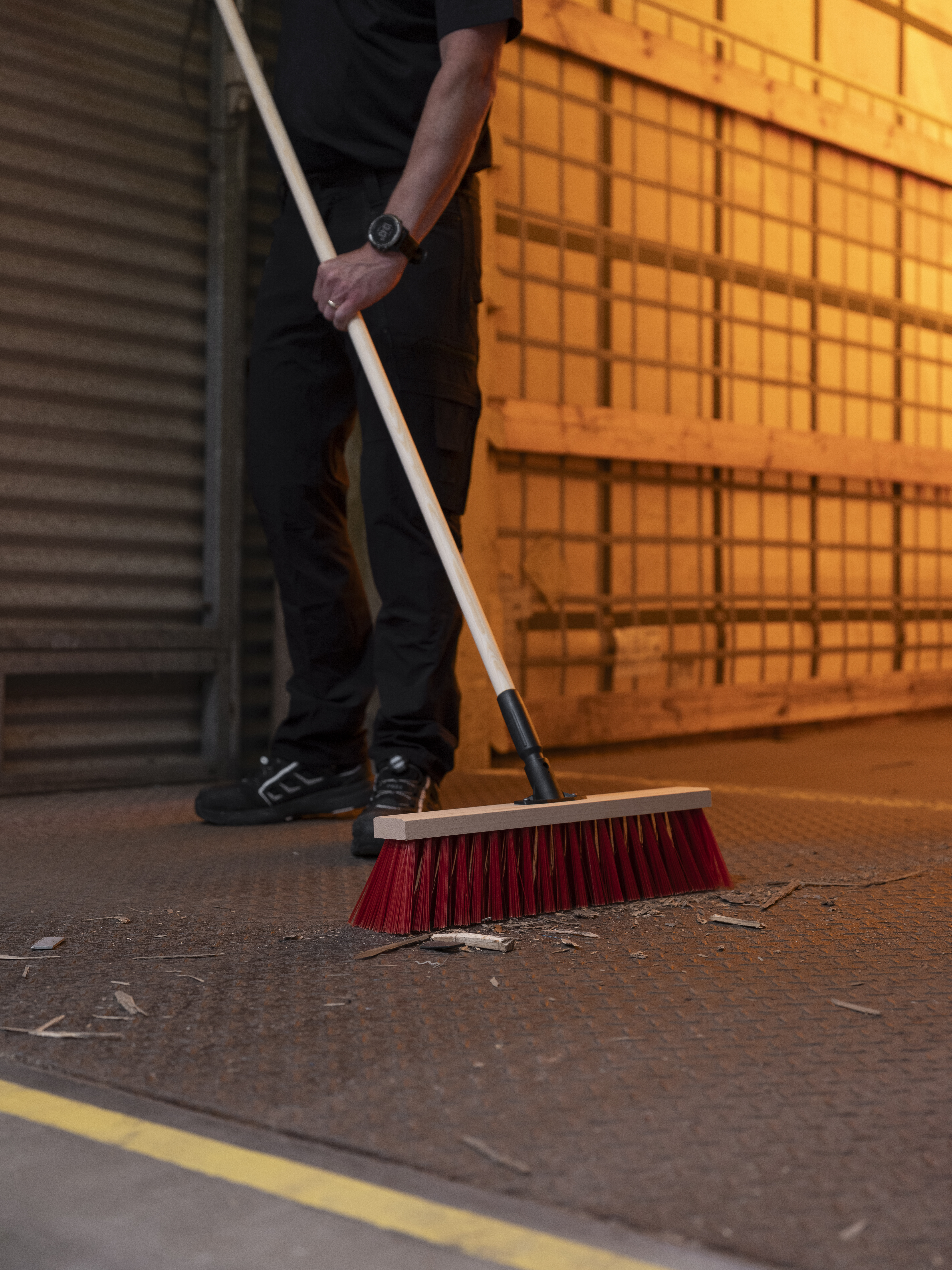 Vikan Street Broom w/Thread for Handle, FSC™ 100% PBN-COC-059222, 540 mm, Hard, Wood