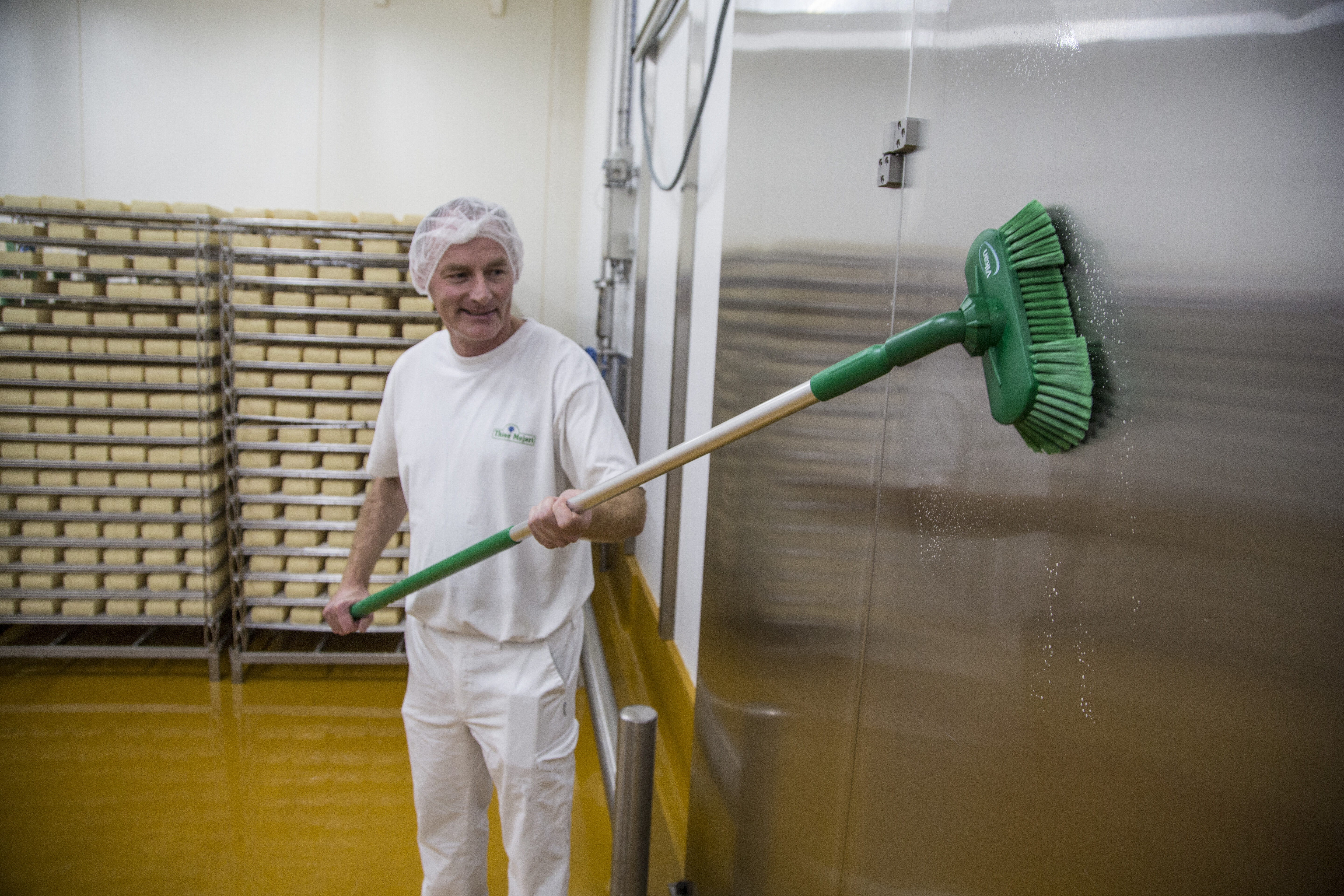 Vikan Washing Brush w/Angle adjustment, waterfed, 240 mm, Soft/split, Blue