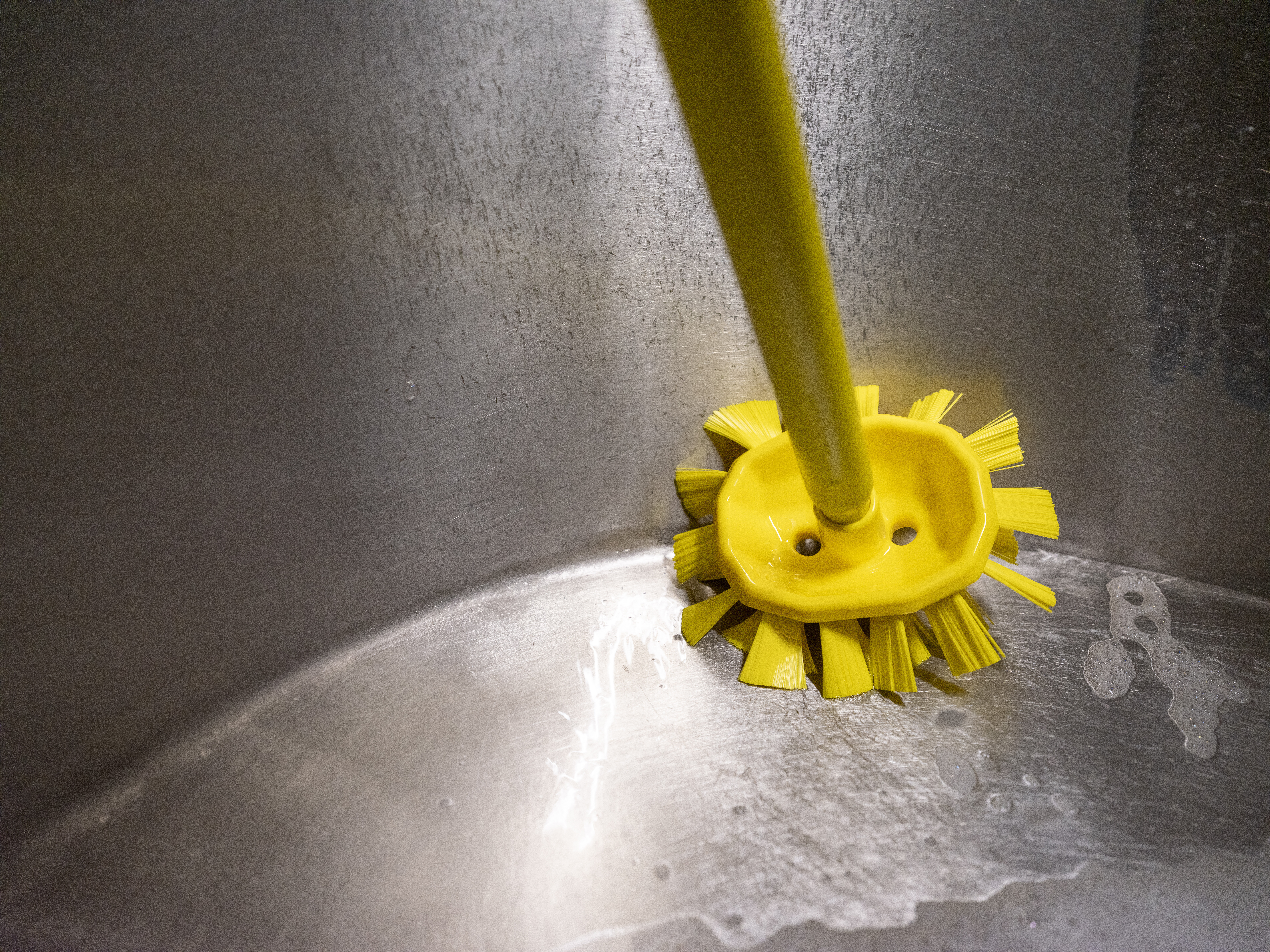 Vikan UST Tank Brush, 190 mm, Hard, Blue