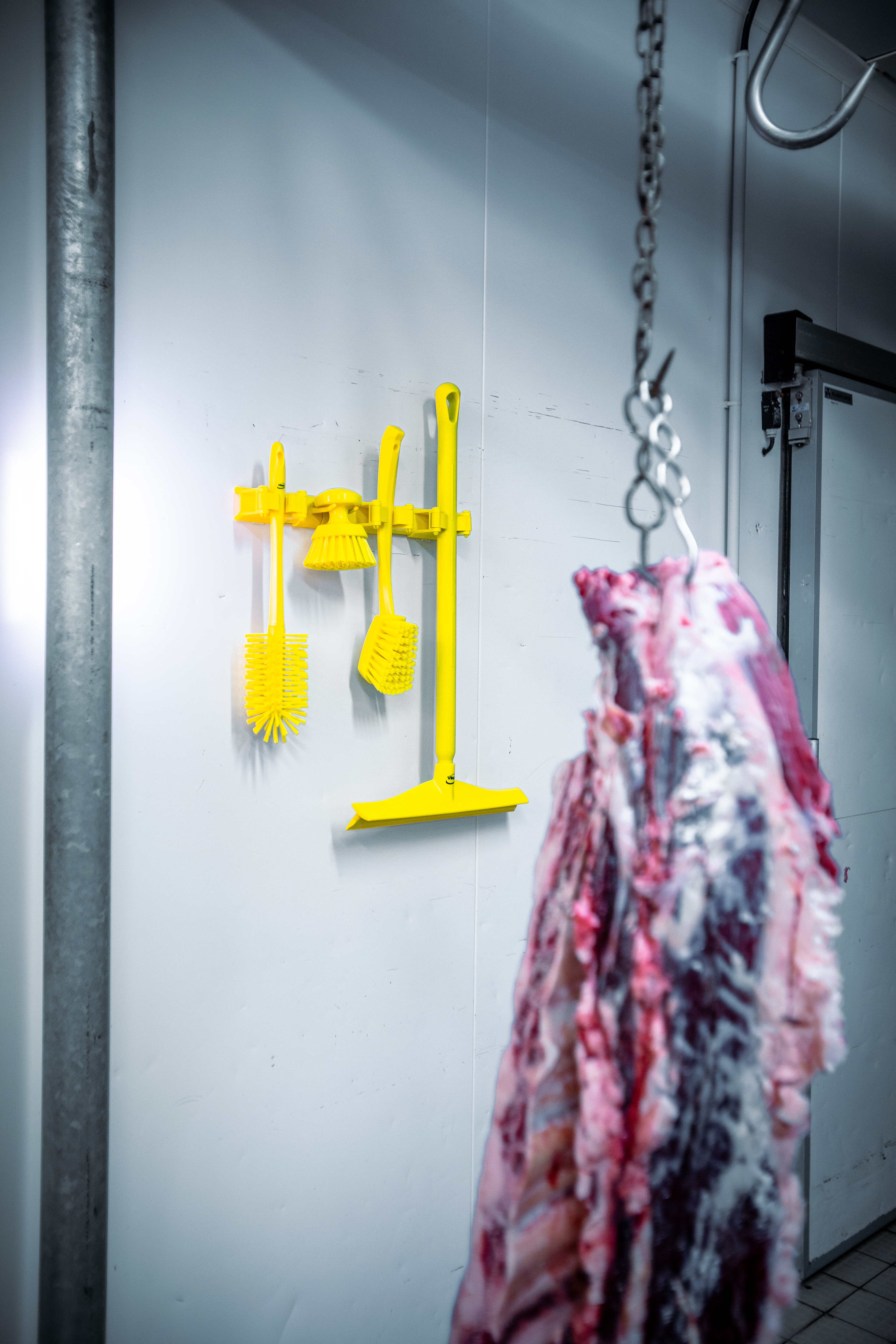 Vikan Pipe Brush w/handle, one piece, 430 mm, Medium/hard, Blue