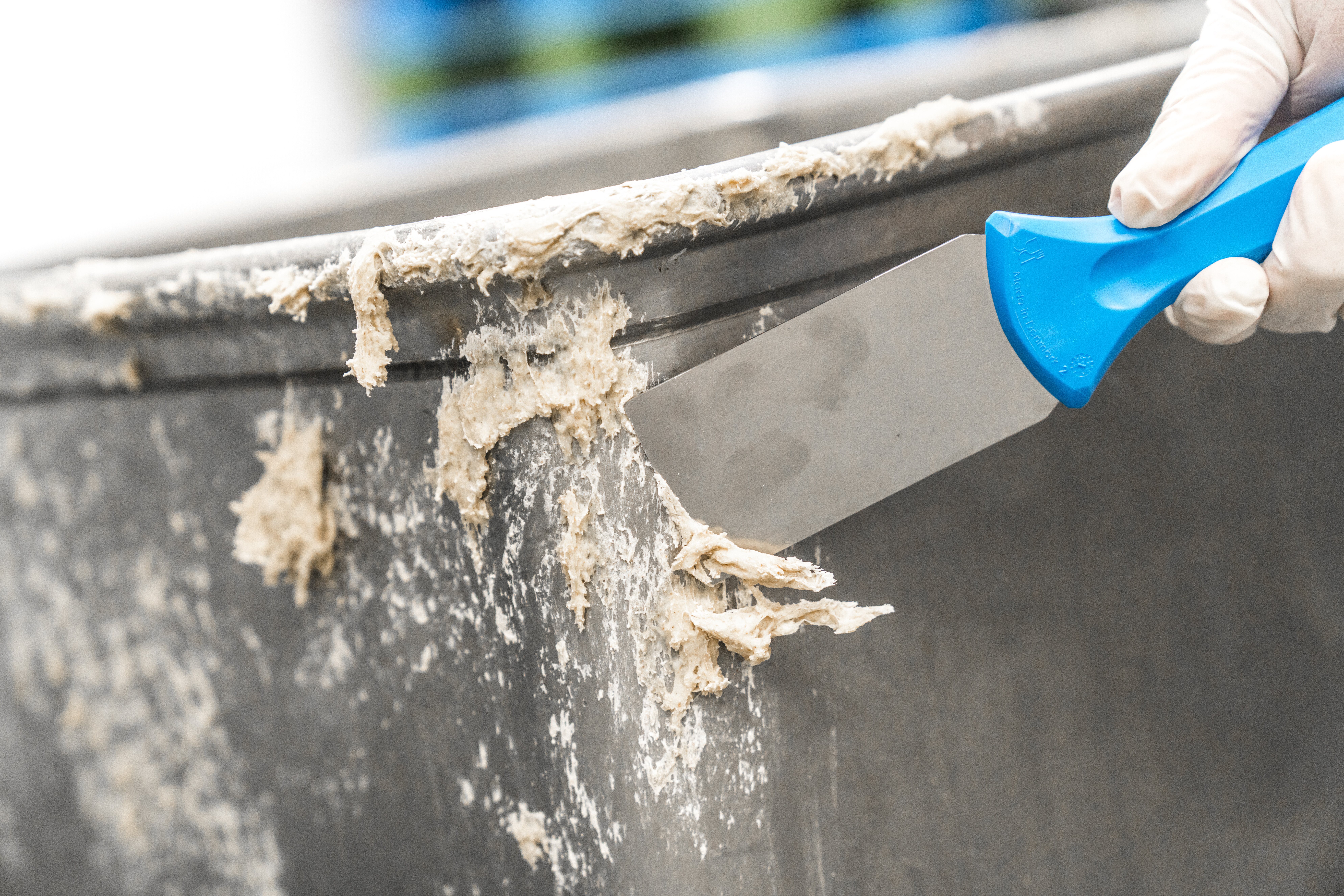 Vikan Stainless Steel Hand Scraper, 50 mm, Blue