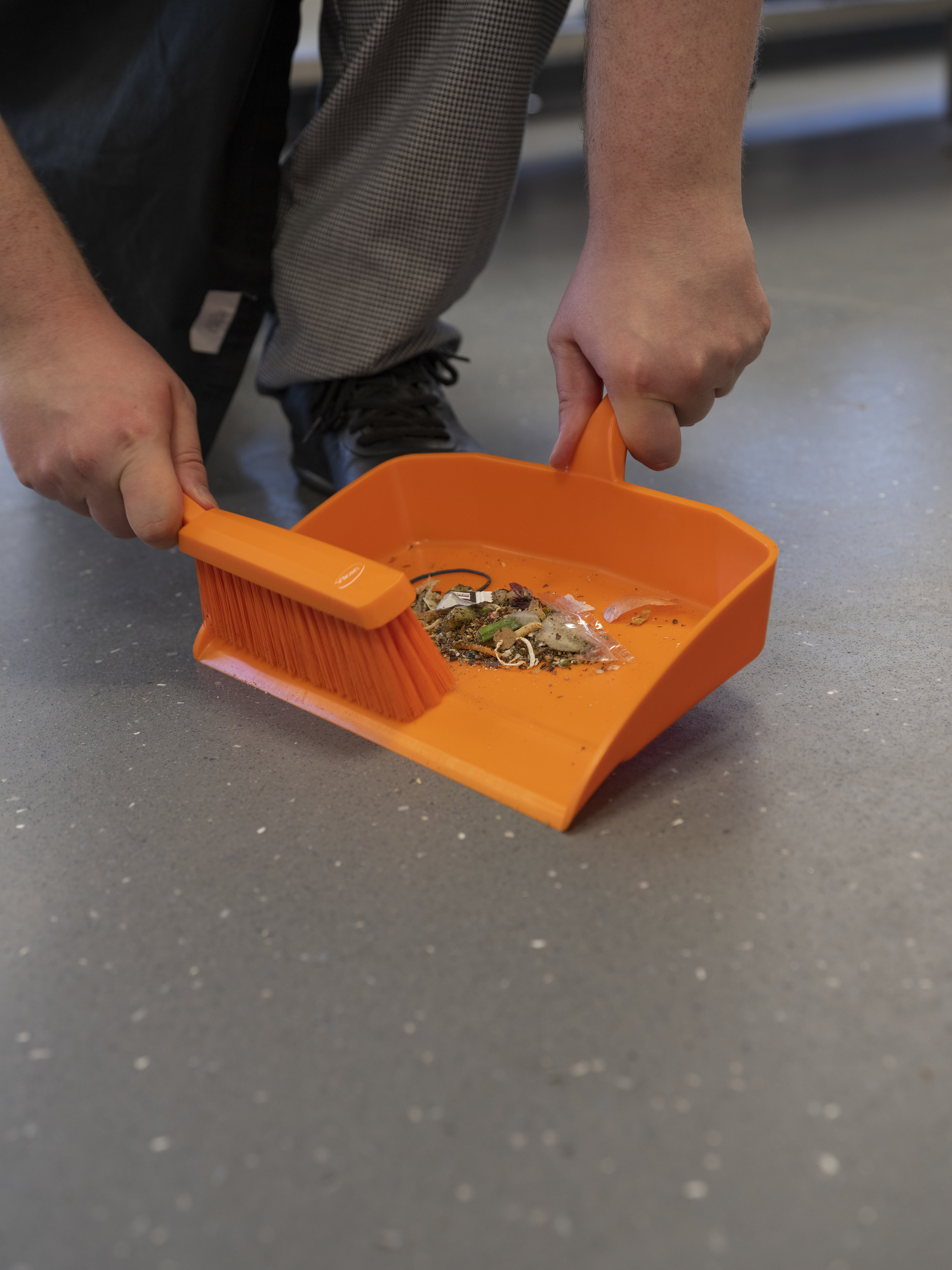 Vikan Hand Brush, 330 mm, Medium, Blue