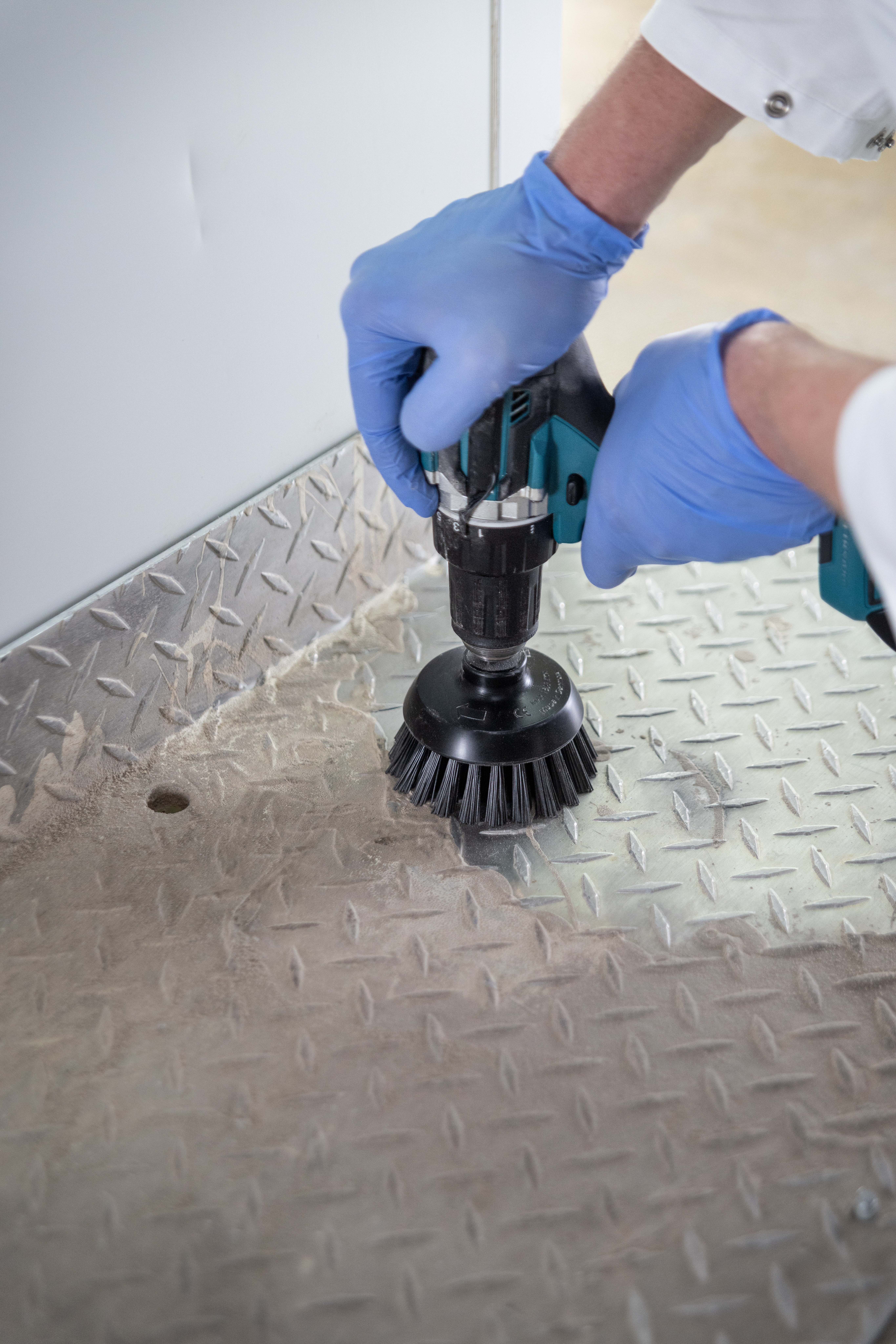 Vikan HyDrive Round Brush, Ø90 mm, Very hard, Blue