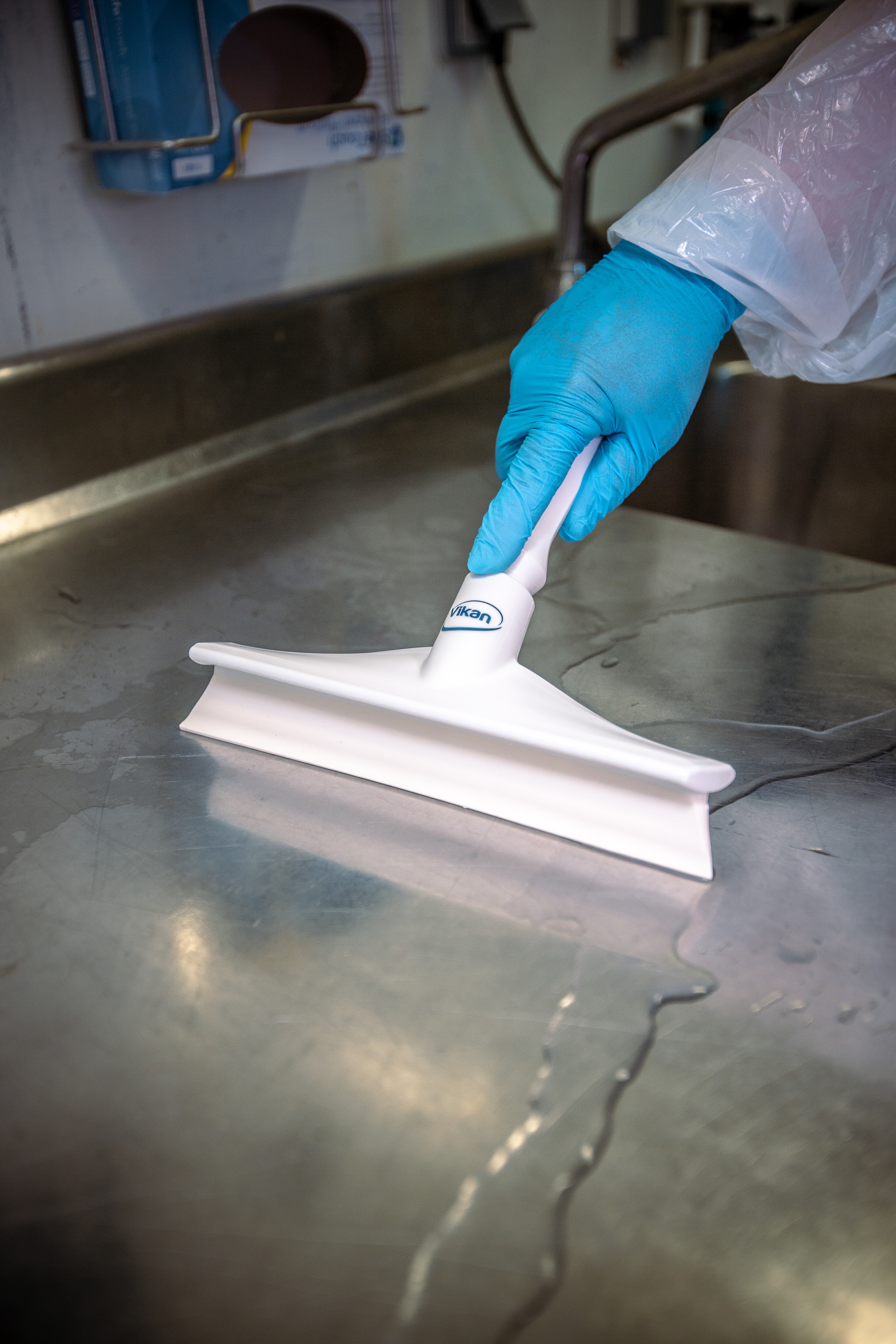 Vikan Ultra Hygiene Table Squeegee w/Mini Handle, 245 mm, Blue