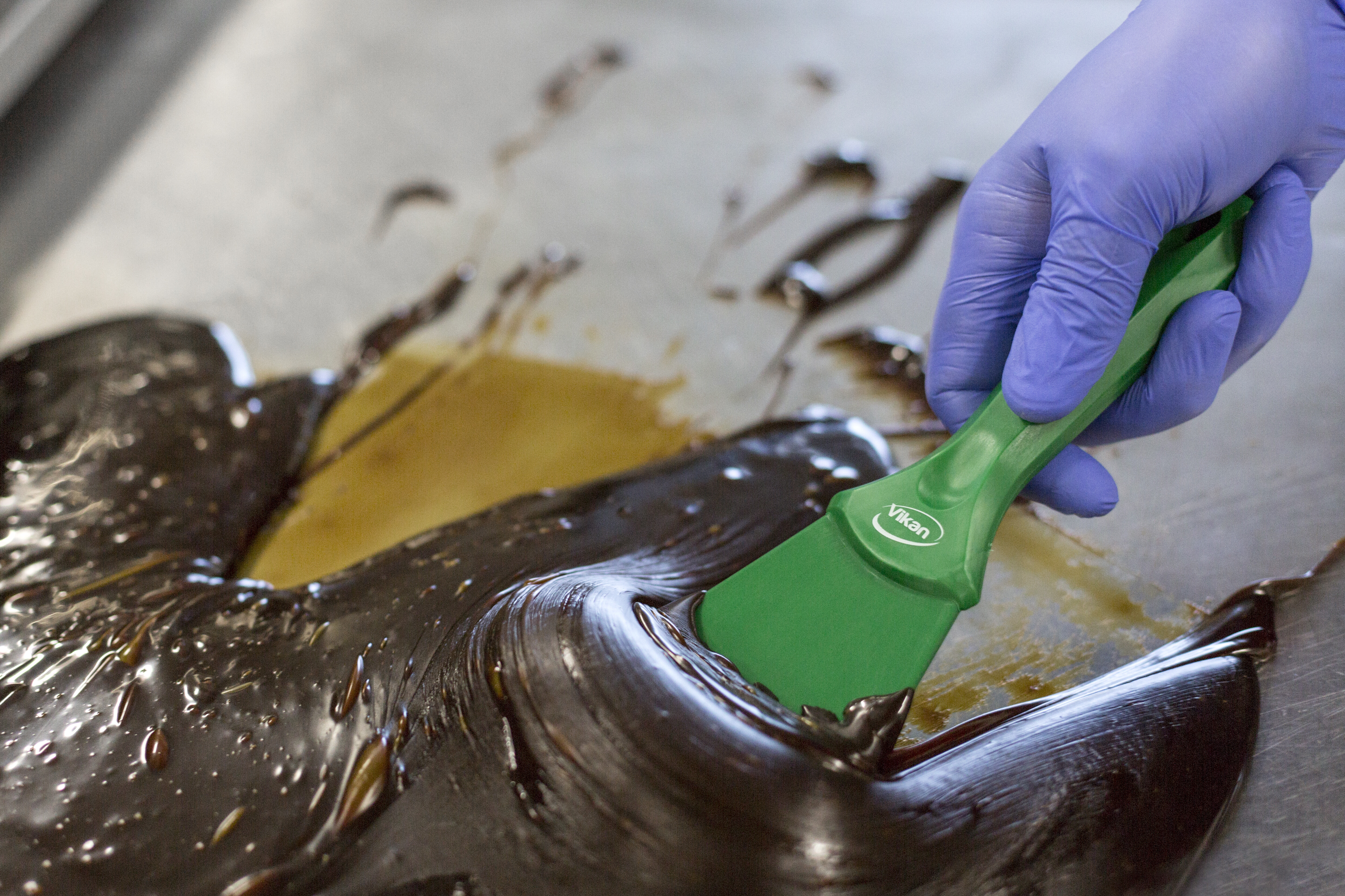 Vikan Nylon Hand Scraper, 100 mm, Blue