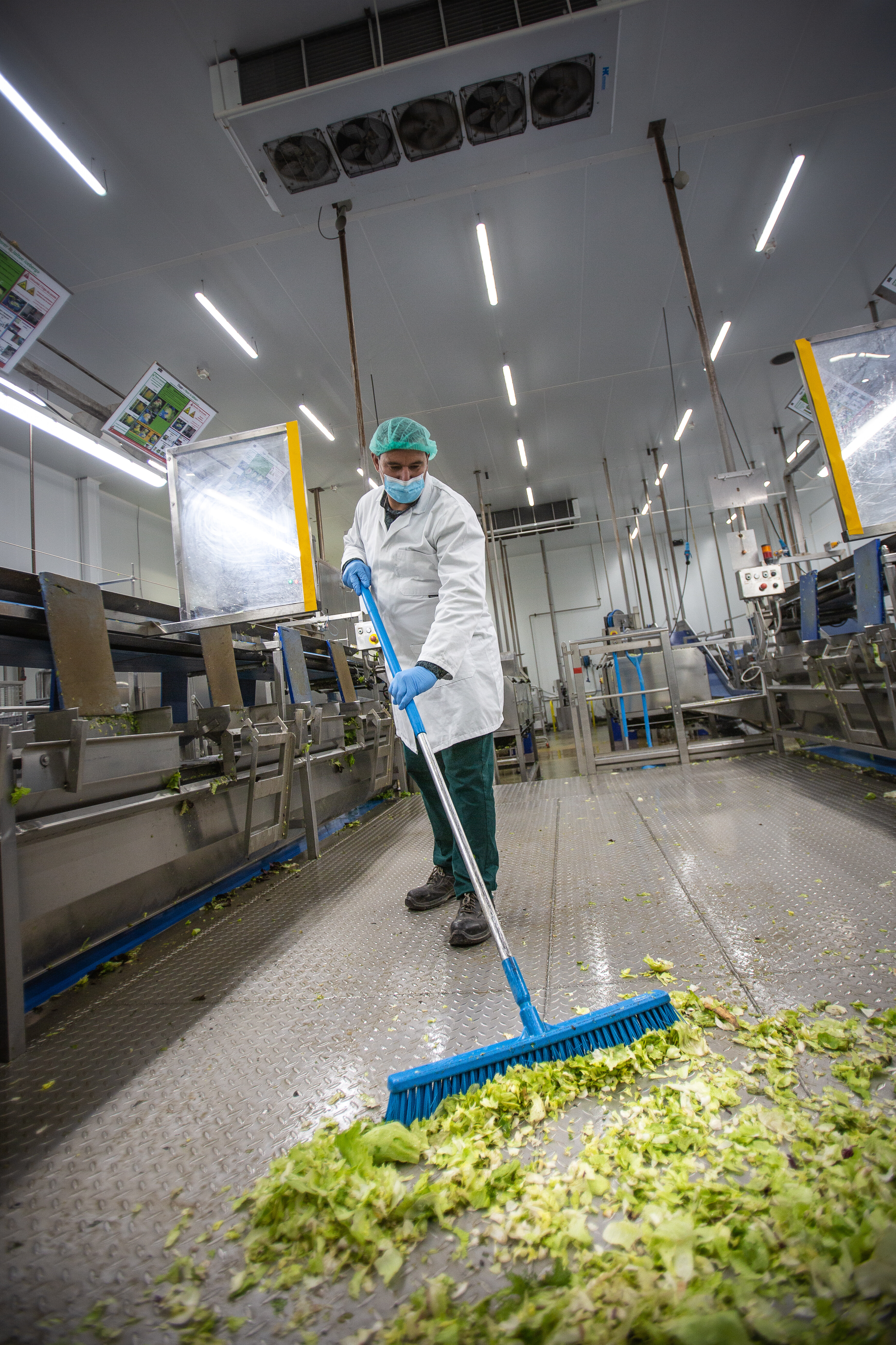 Vikan Broom, 610 mm, Soft/hard, Blue