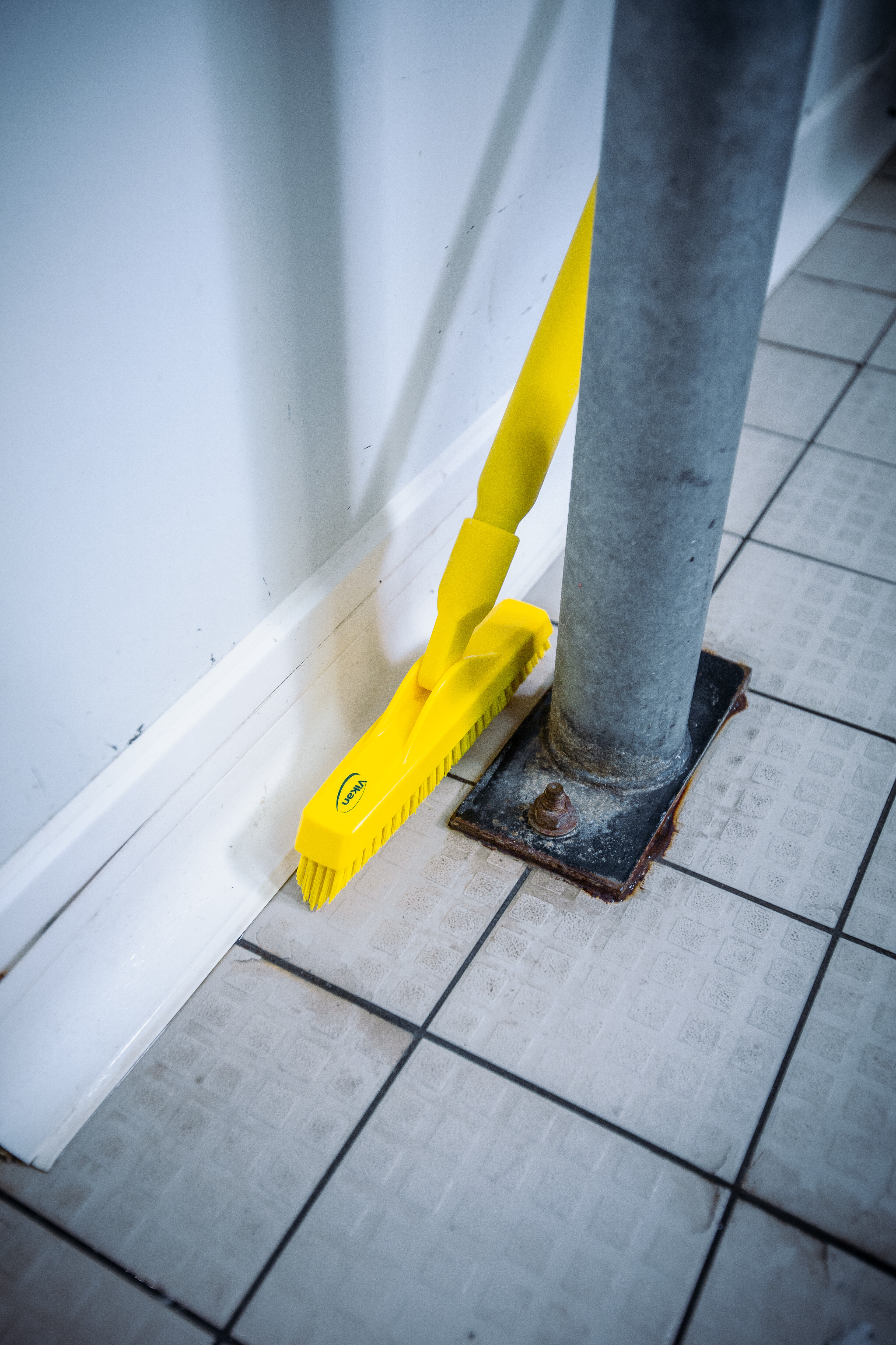 Vikan Crevice Scrub, 225 mm, Very hard, Blue