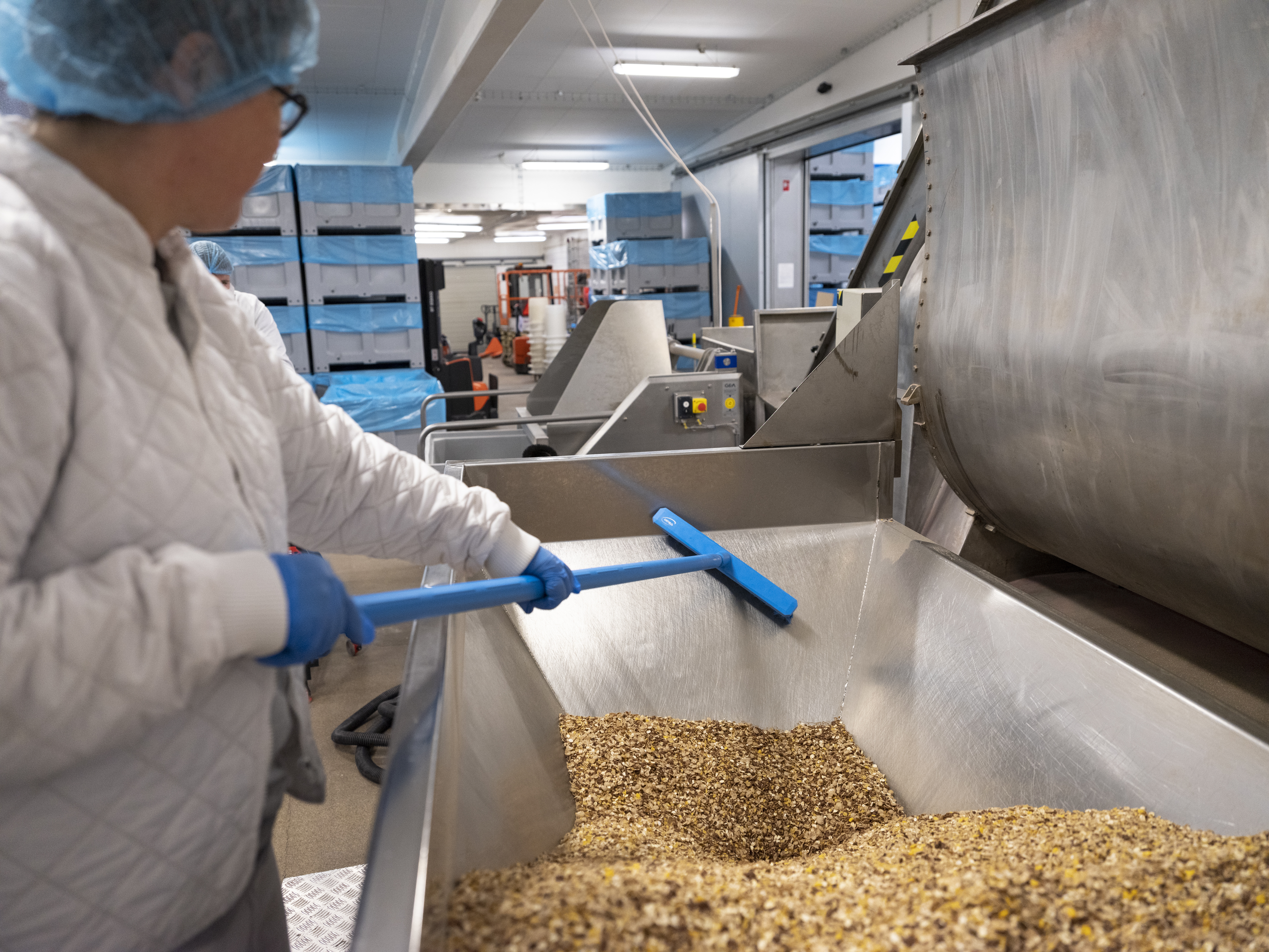 Vikan UST Broom, 400 mm, Medium, Blue