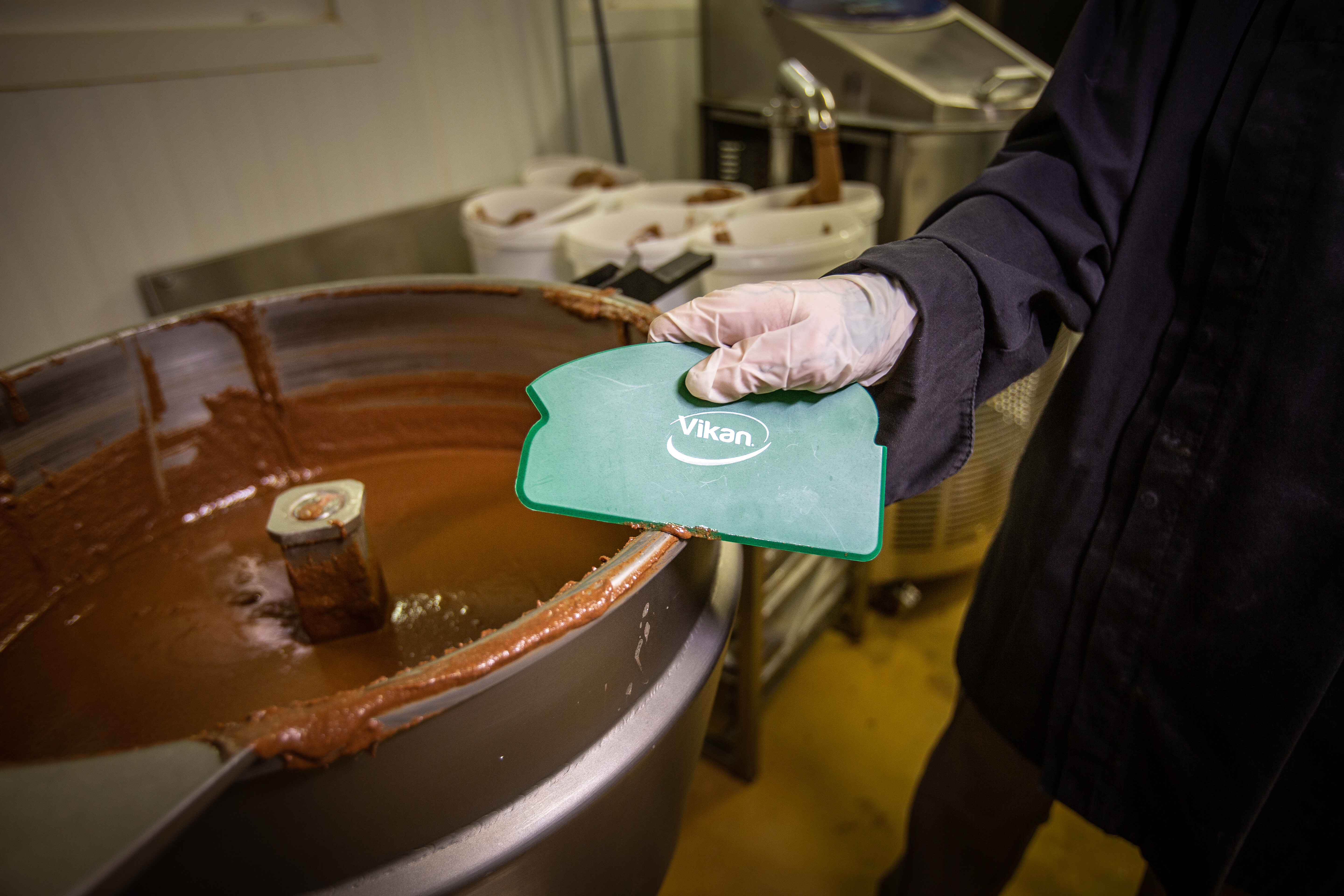 Vikan Hand Scraper, flexible, Metal Detectable, 165 mm, Blue