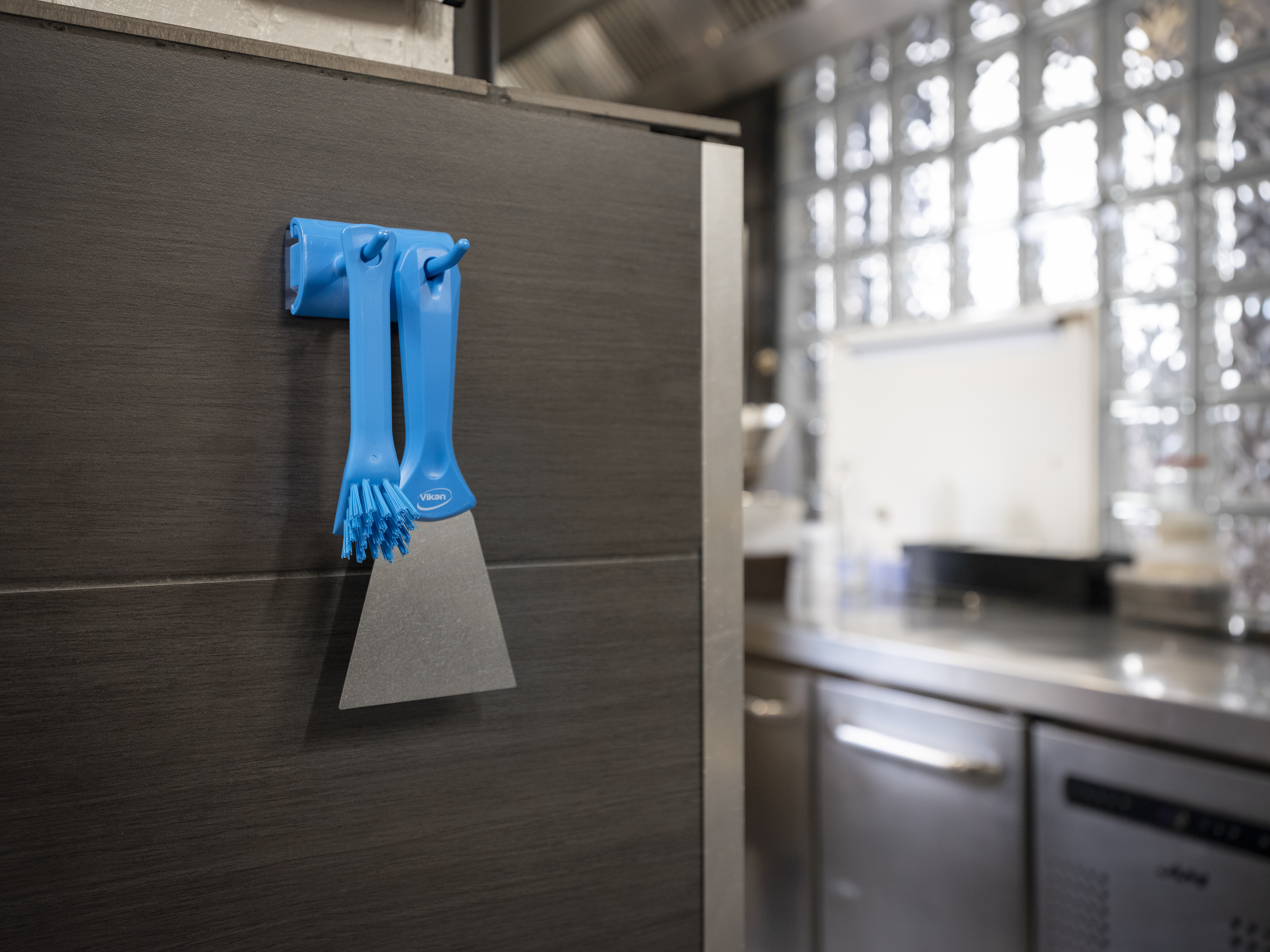 Vikan, Hygienic Wall Bracket, Double Hook Module, 82 mm, Blue