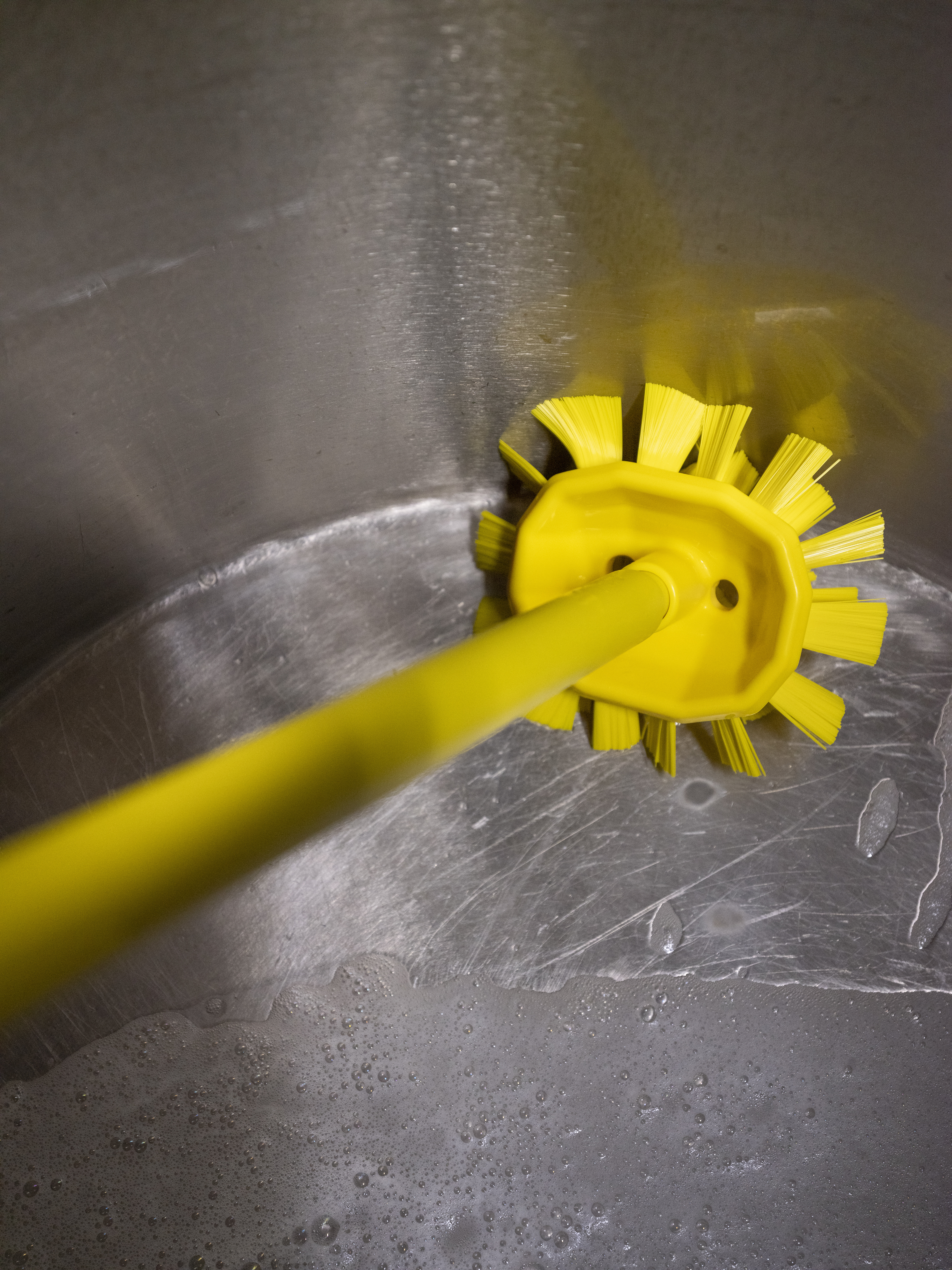 Vikan UST Tank Brush, 190 mm, Hard, Blue