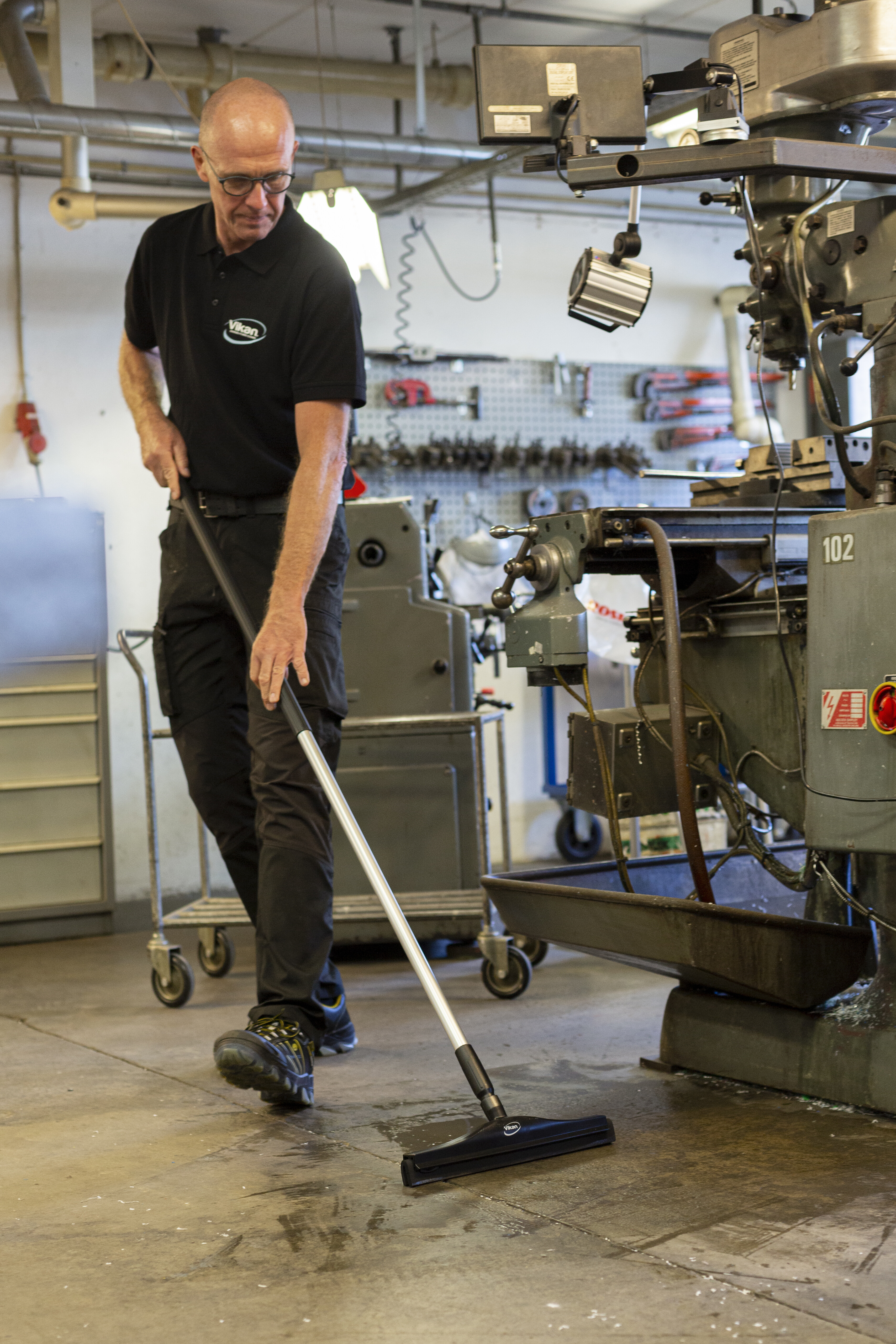 Vikan Aluminum Handle, Ø31 mm, 1510 mm, Blue