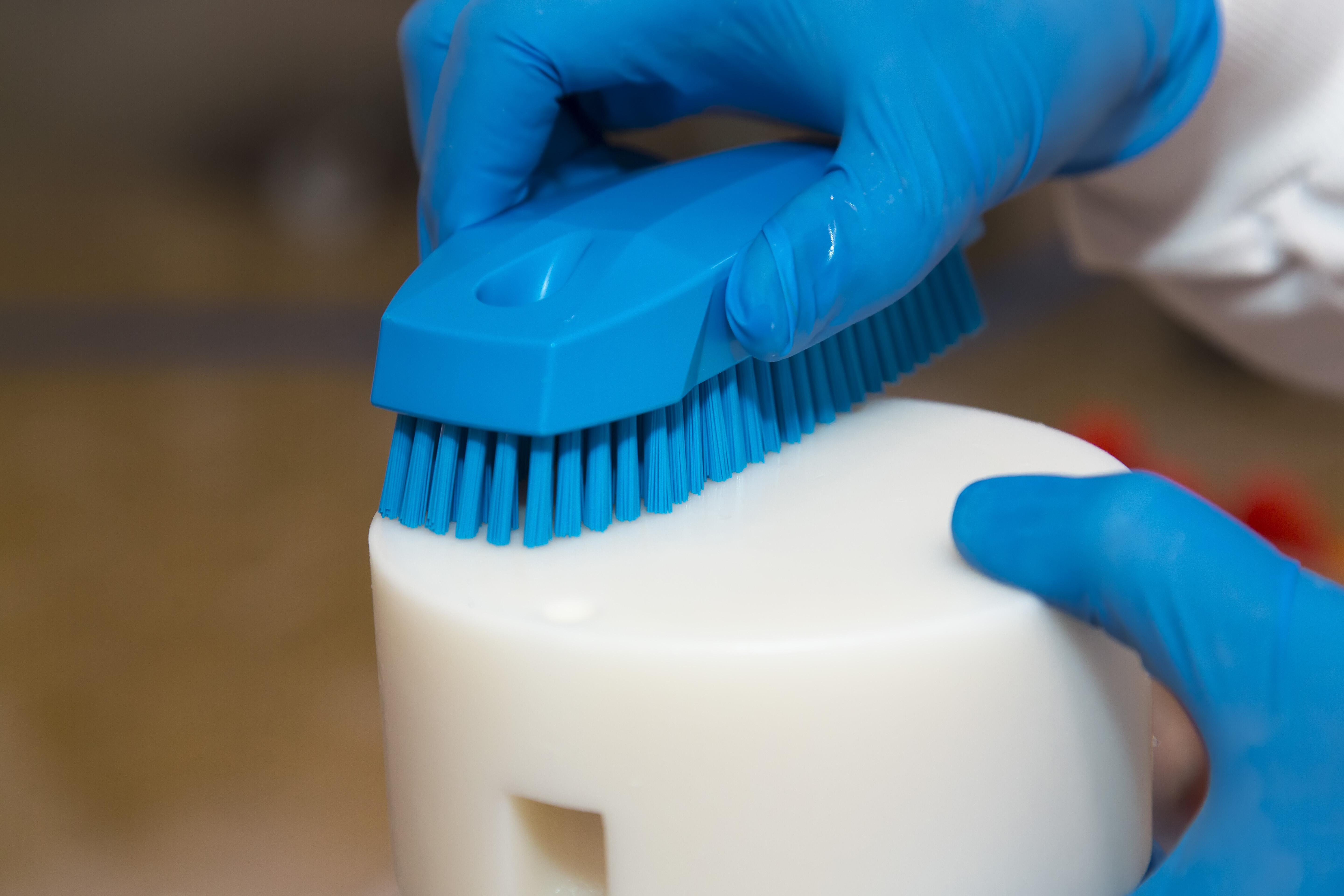 Vikan Hand Brush S / Nailbrush, 130 mm, Hard, Blue