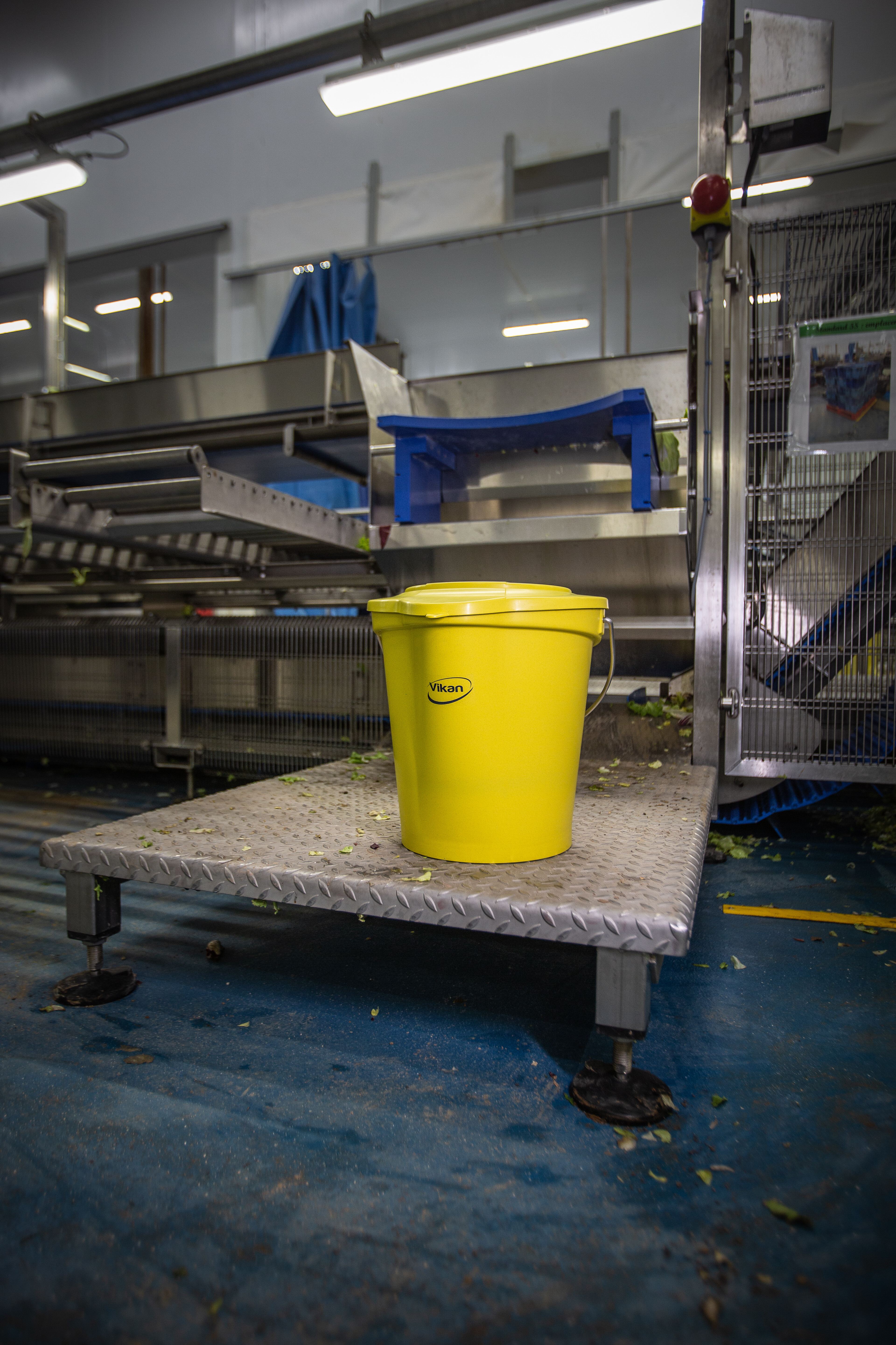 Vikan Bucket, Metal Detectable, 12 Litre, Blue