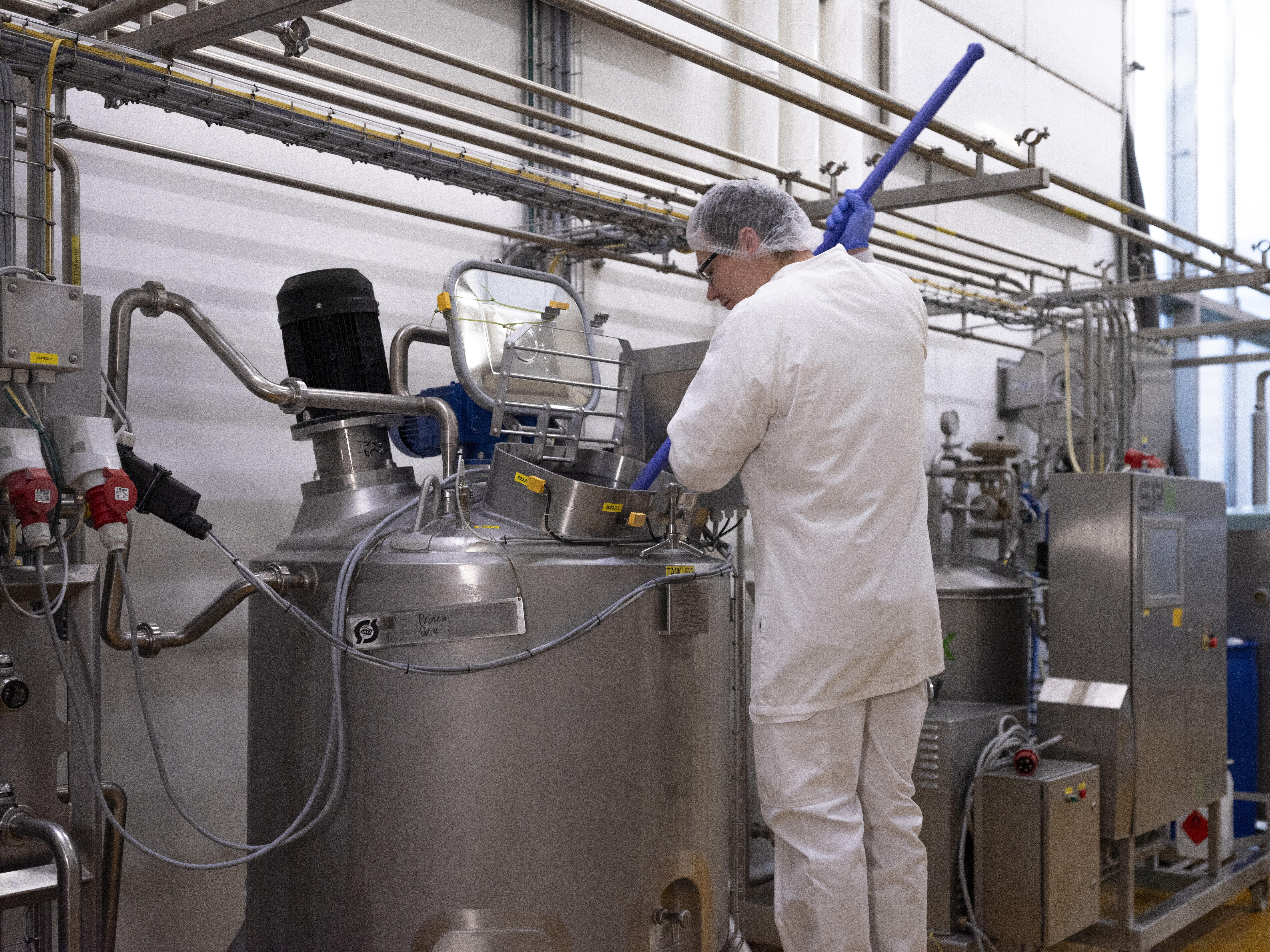 Vikan UST Tank Brush, 190 mm, Hard, Blue