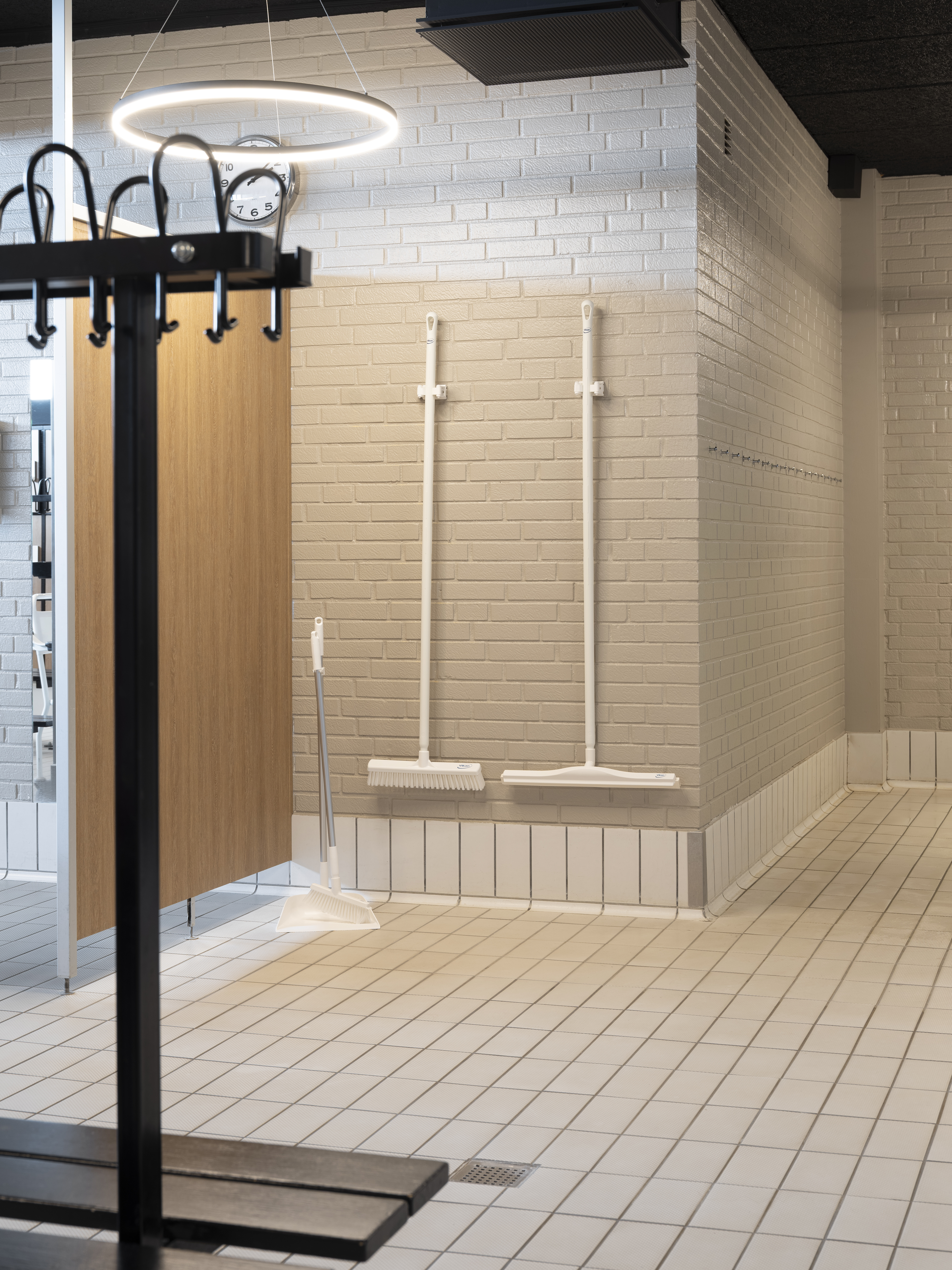 Vikan Upright Dustpan and Broom Set, 330 mm, Medium, Blue