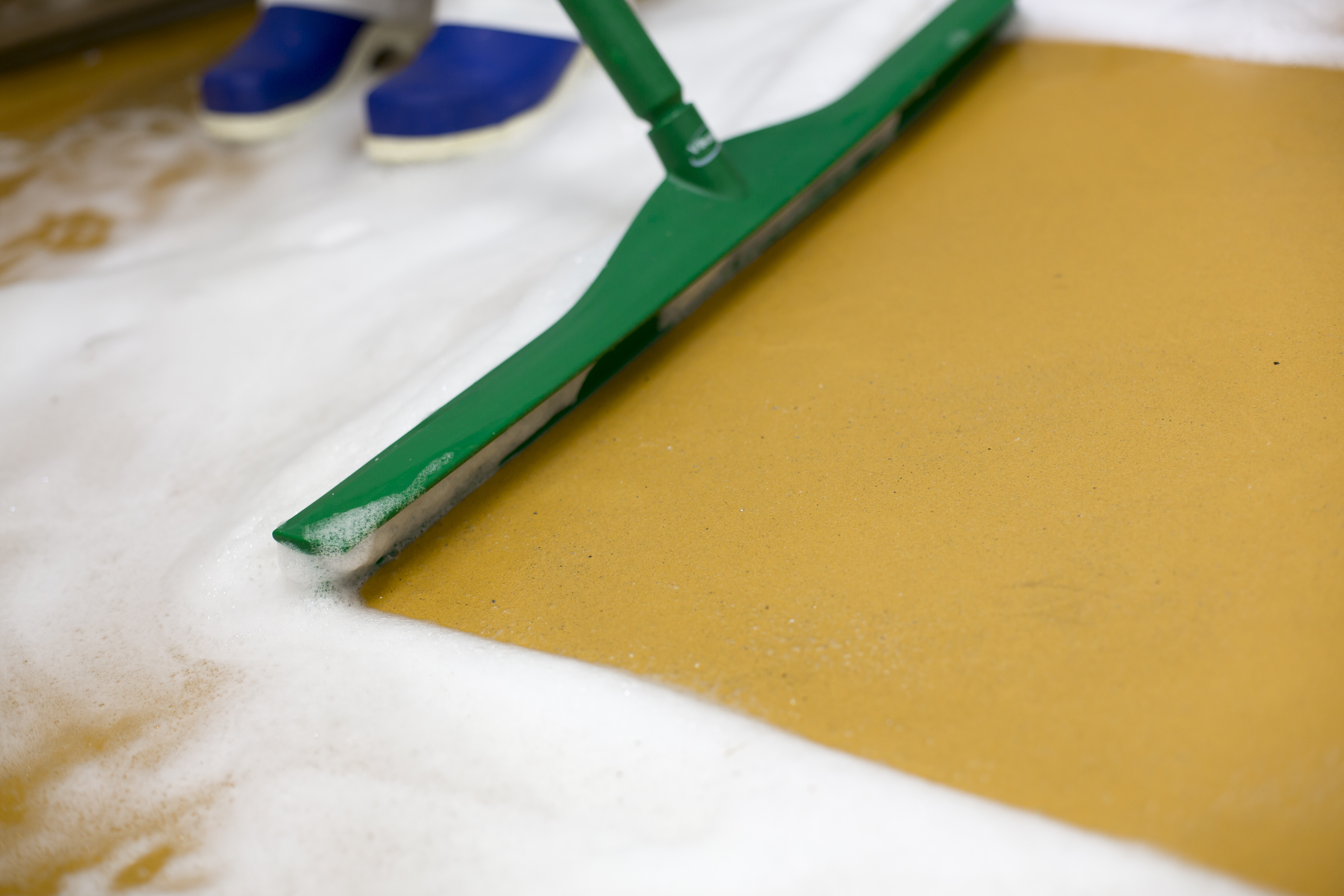 Vikan Ultra Hygiene Squeegee, 700 mm, Blue