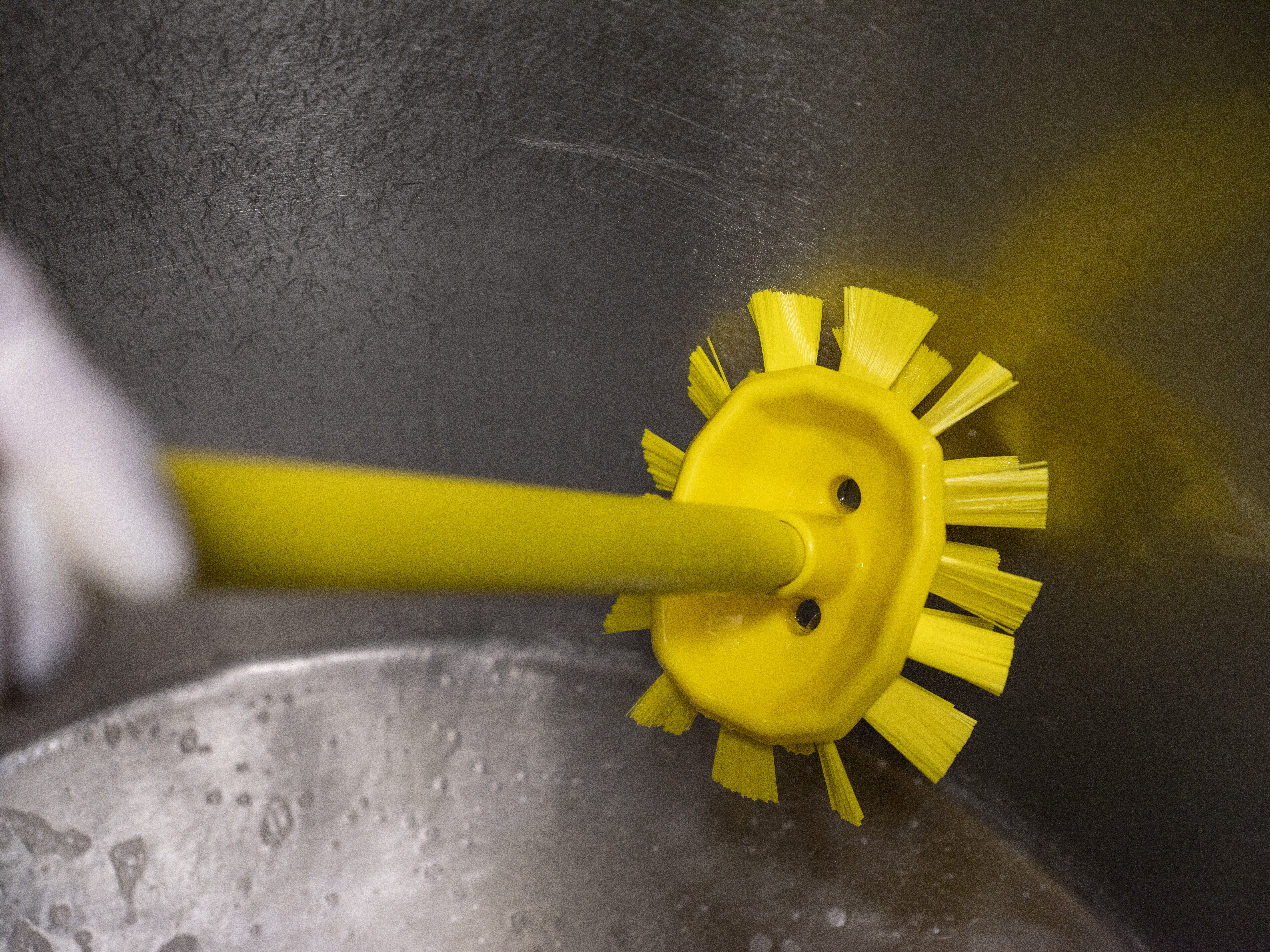 Vikan UST Tank Brush, 190 mm, Hard, Blue