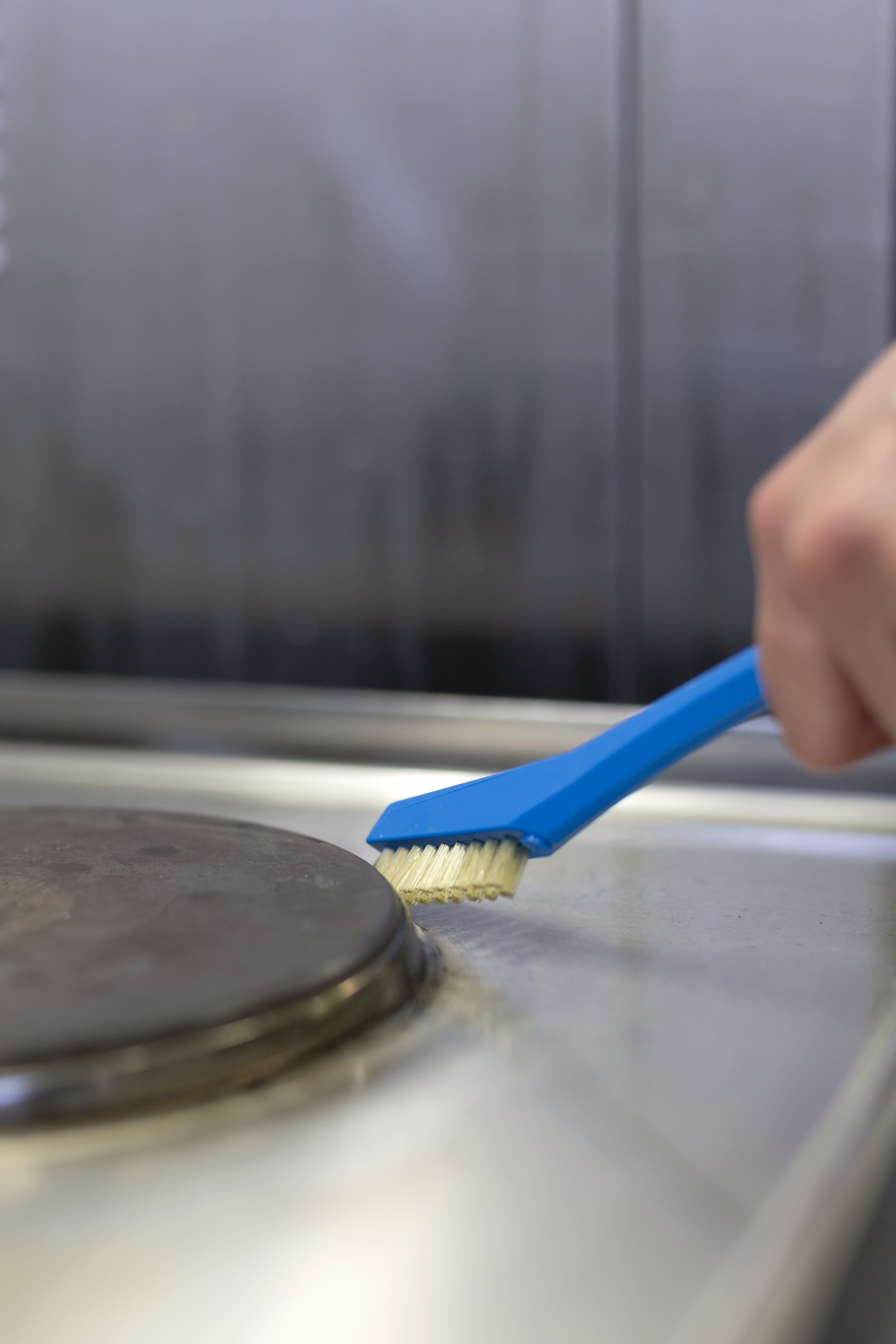 Vikan Detail Brush with heat resistant filaments, 205 mm, Very hard, Blue