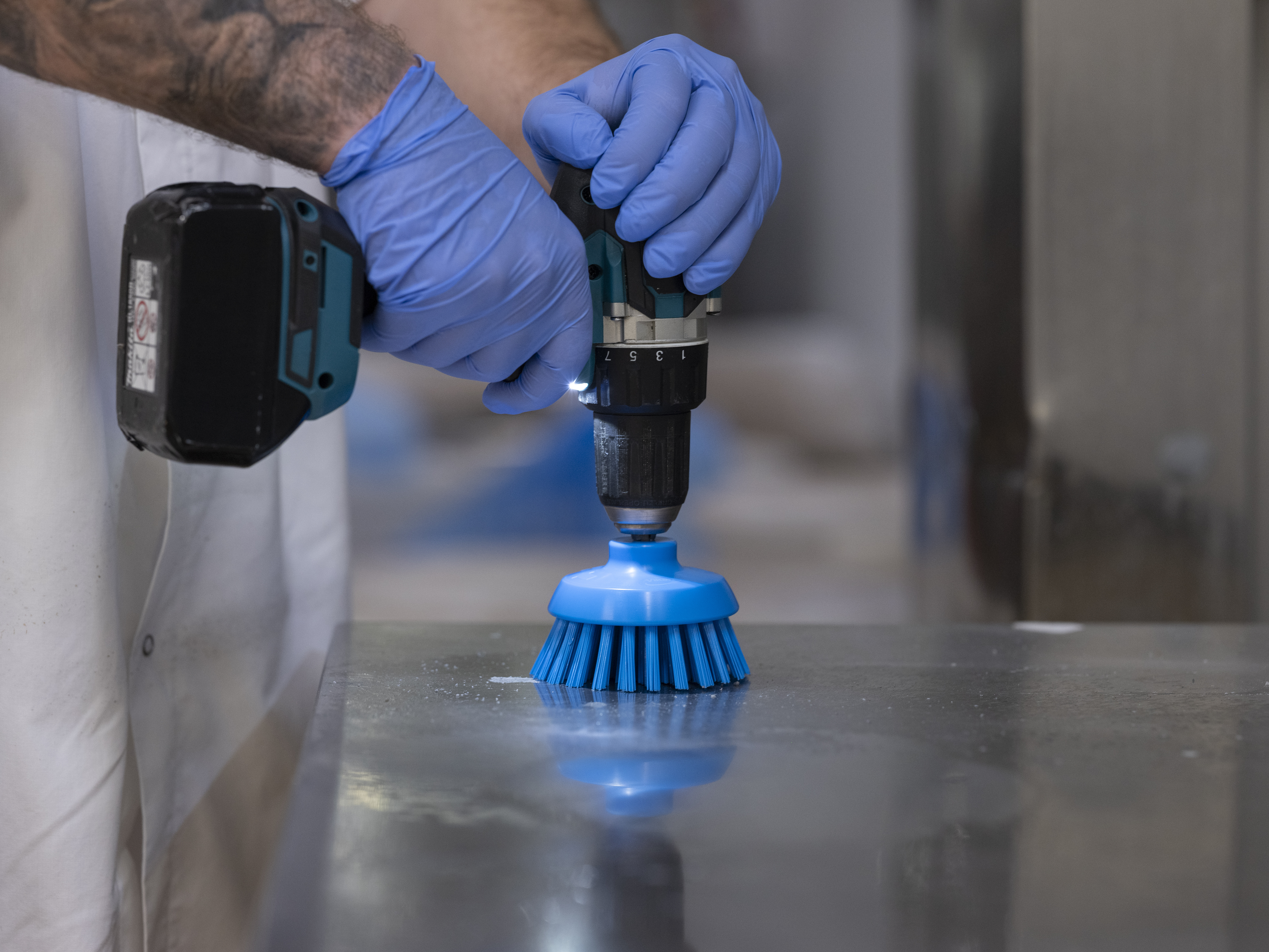 Vikan HyDrive Round Brush, Ø90 mm, Very hard, Blue
