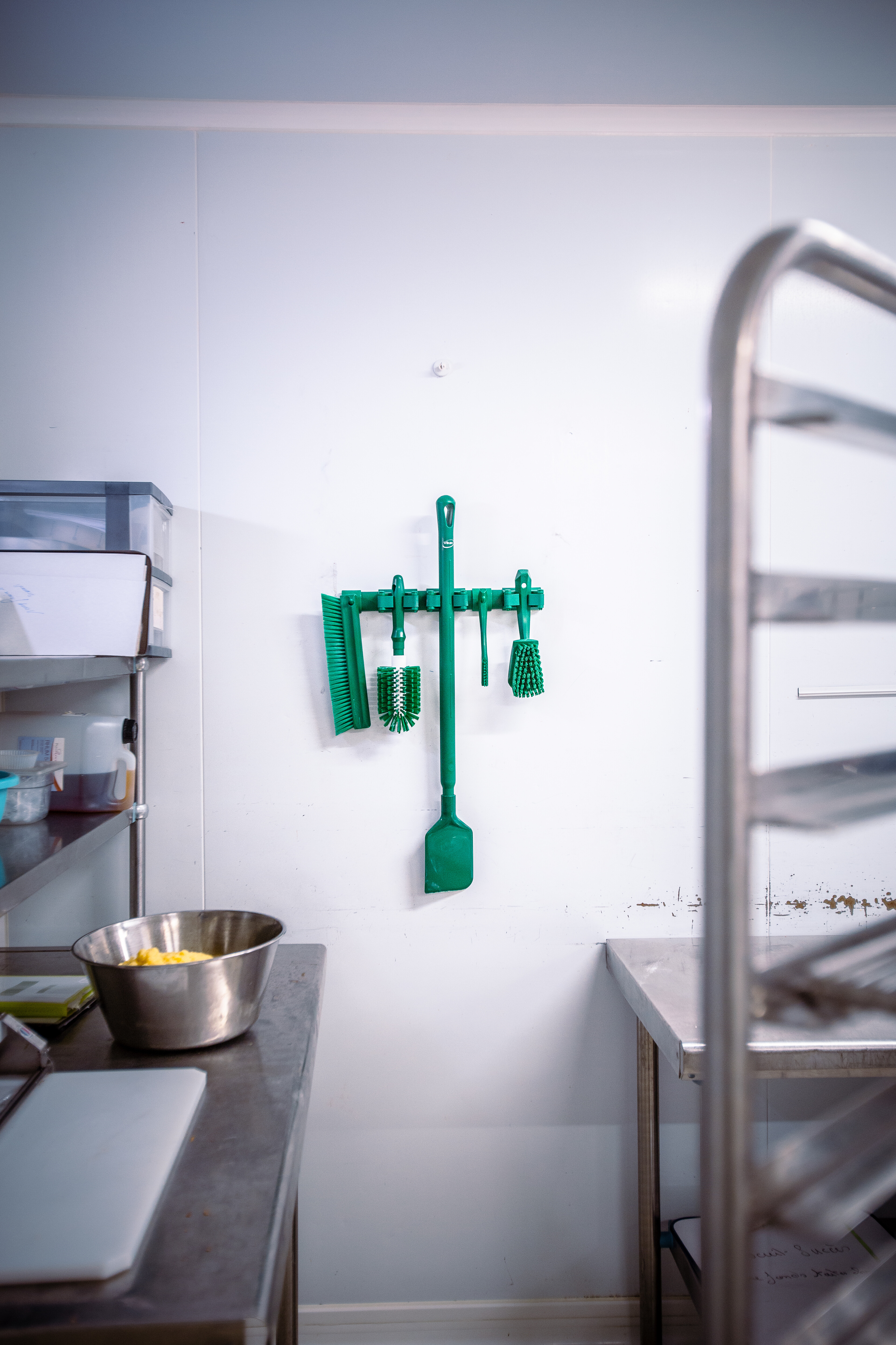 Vikan Detail Brush, 205 mm, Very hard, Blue