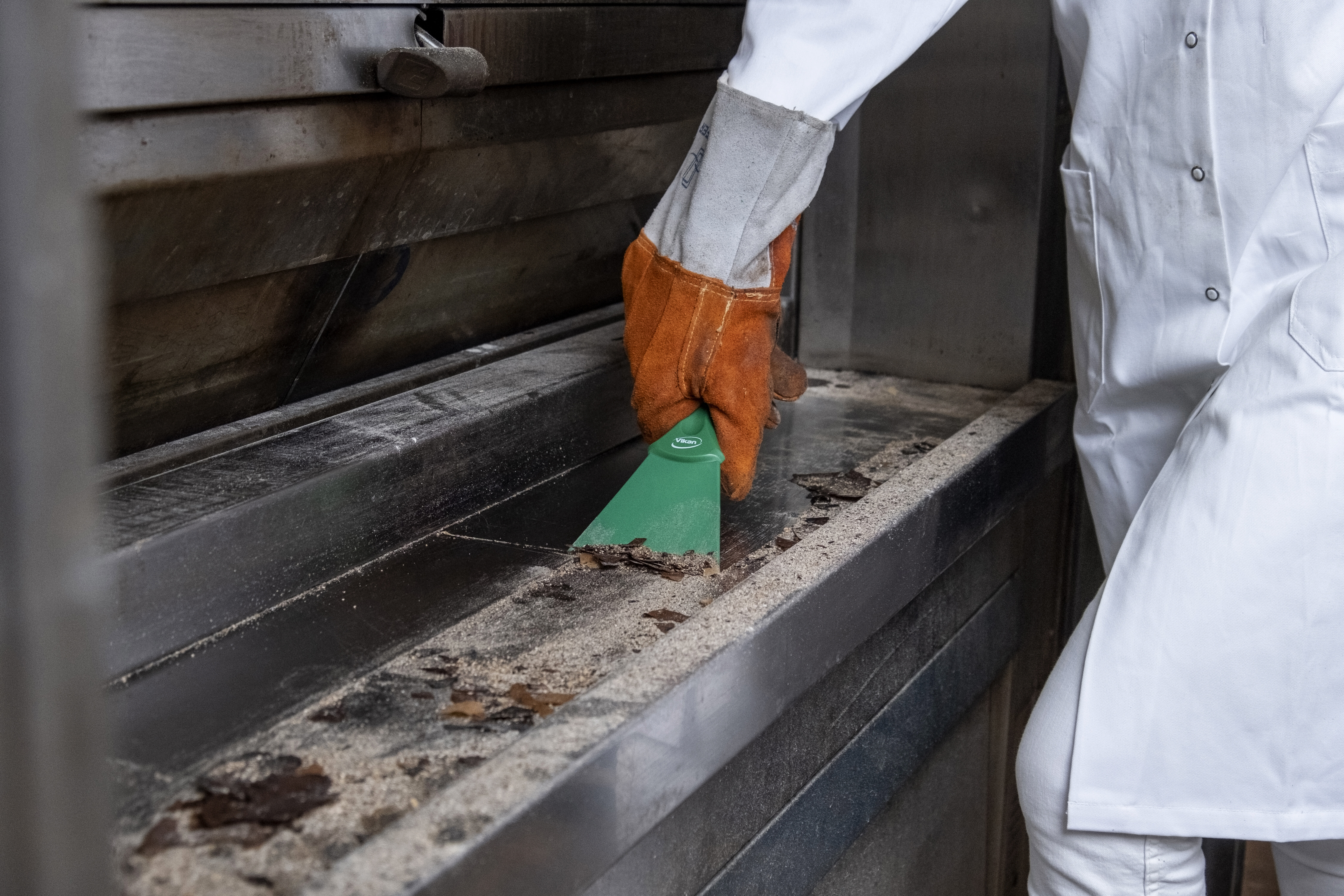 Vikan Nylon Hand Scraper, 100 mm, Blue