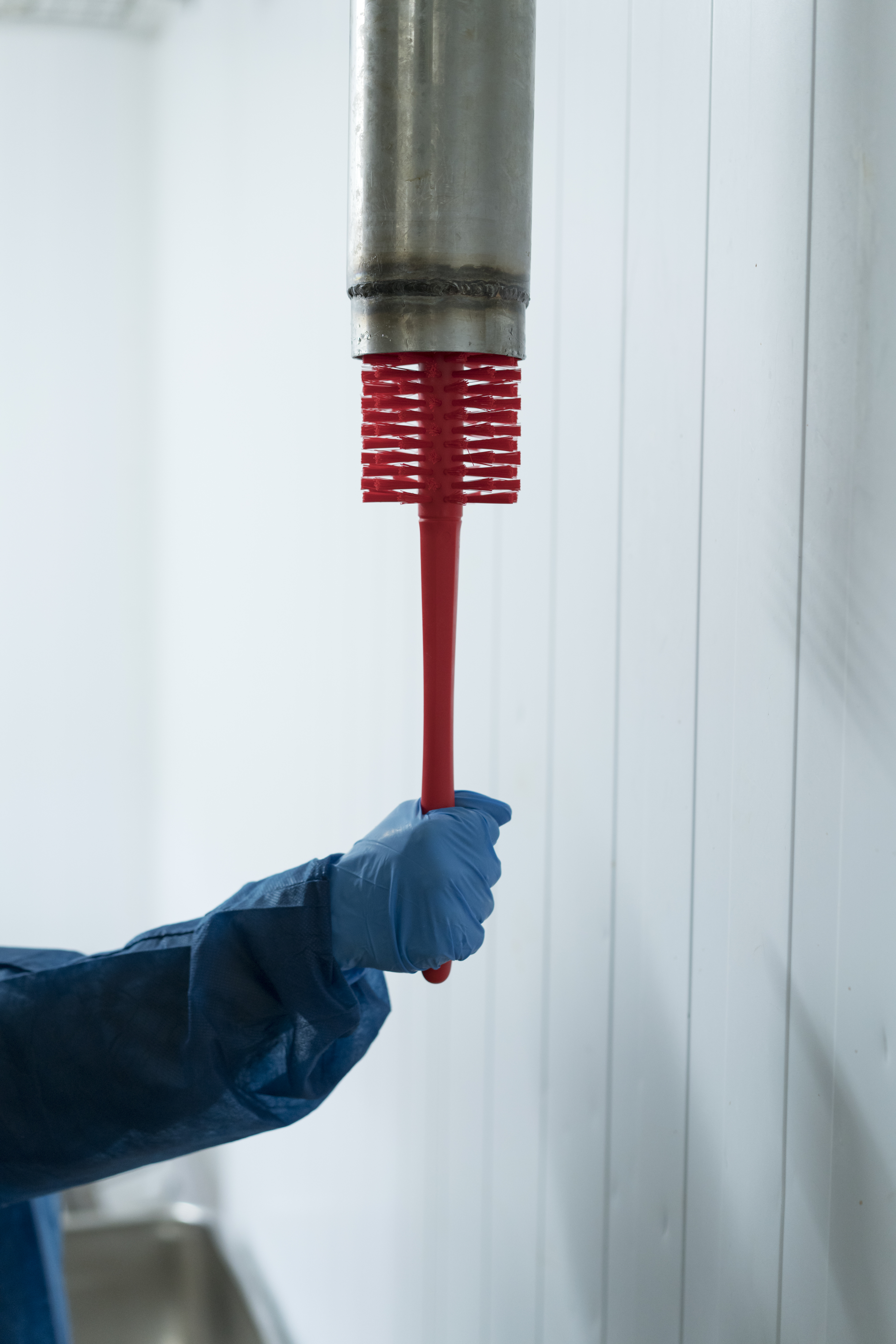 Vikan Pipe Brush w/handle, one piece, 430 mm, Medium/hard, Blue