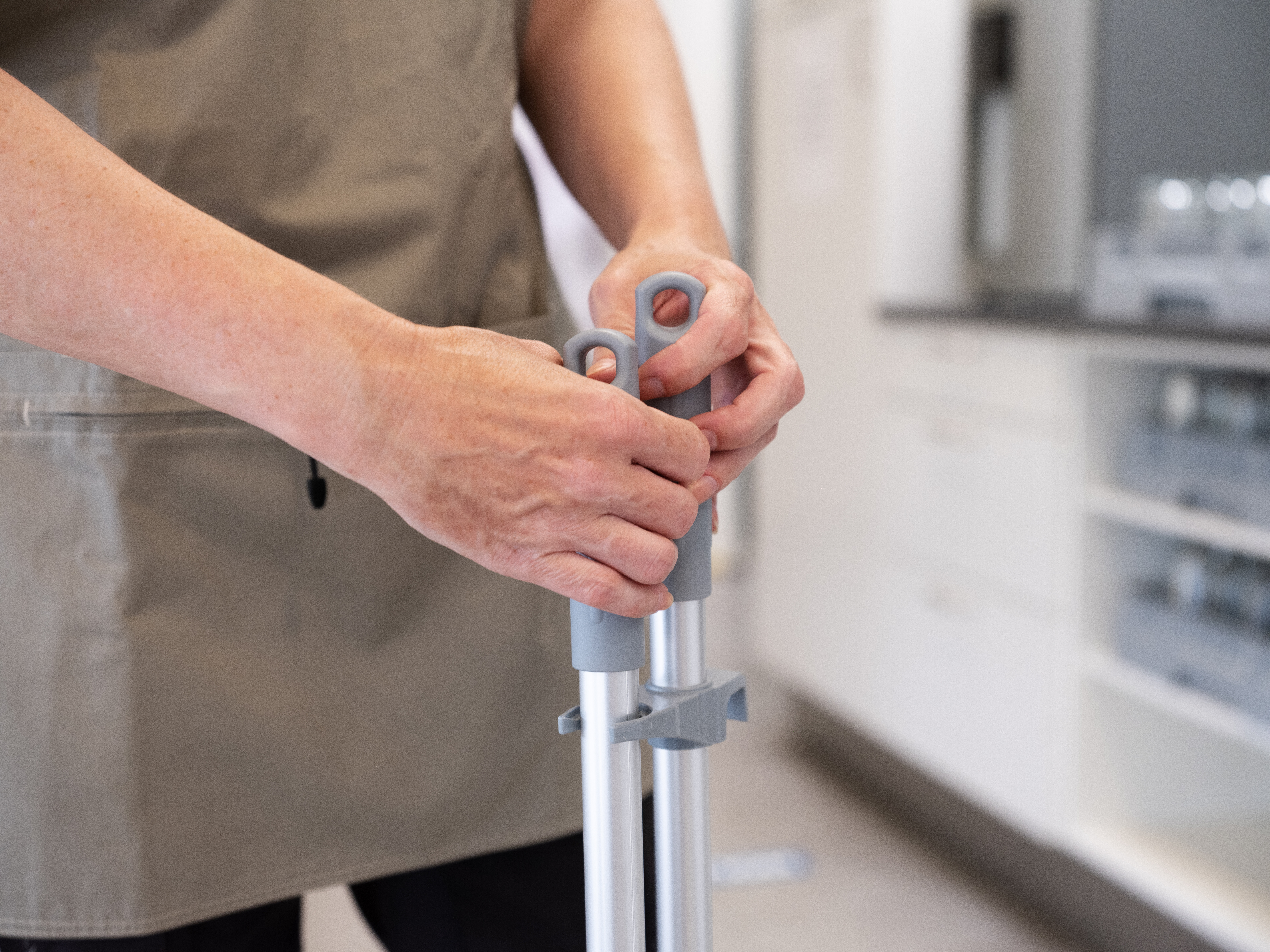 Vikan Upright Dustpan, 330 mm, Blue