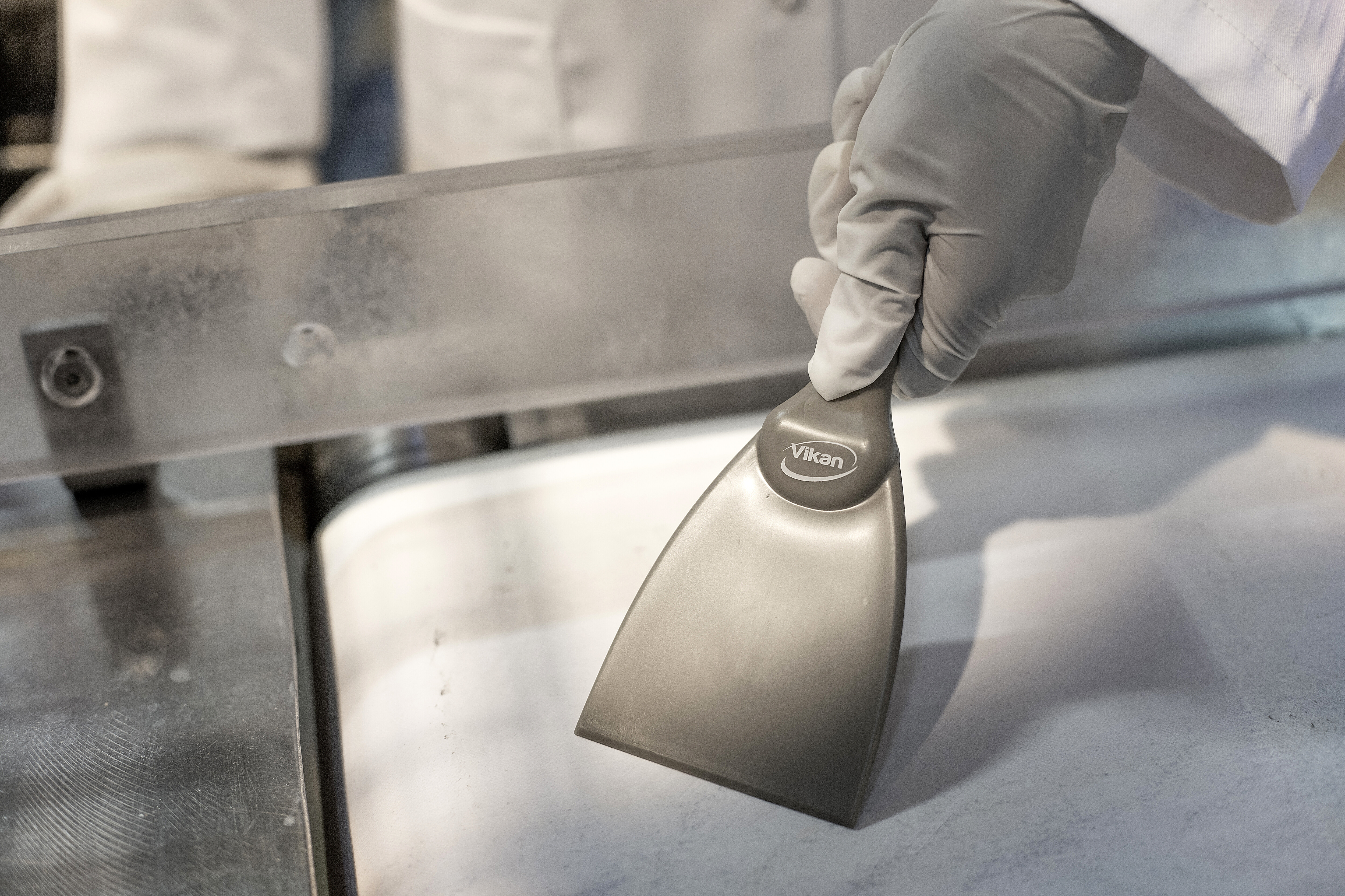 Vikan Hand Scraper, 75 mm, Blue