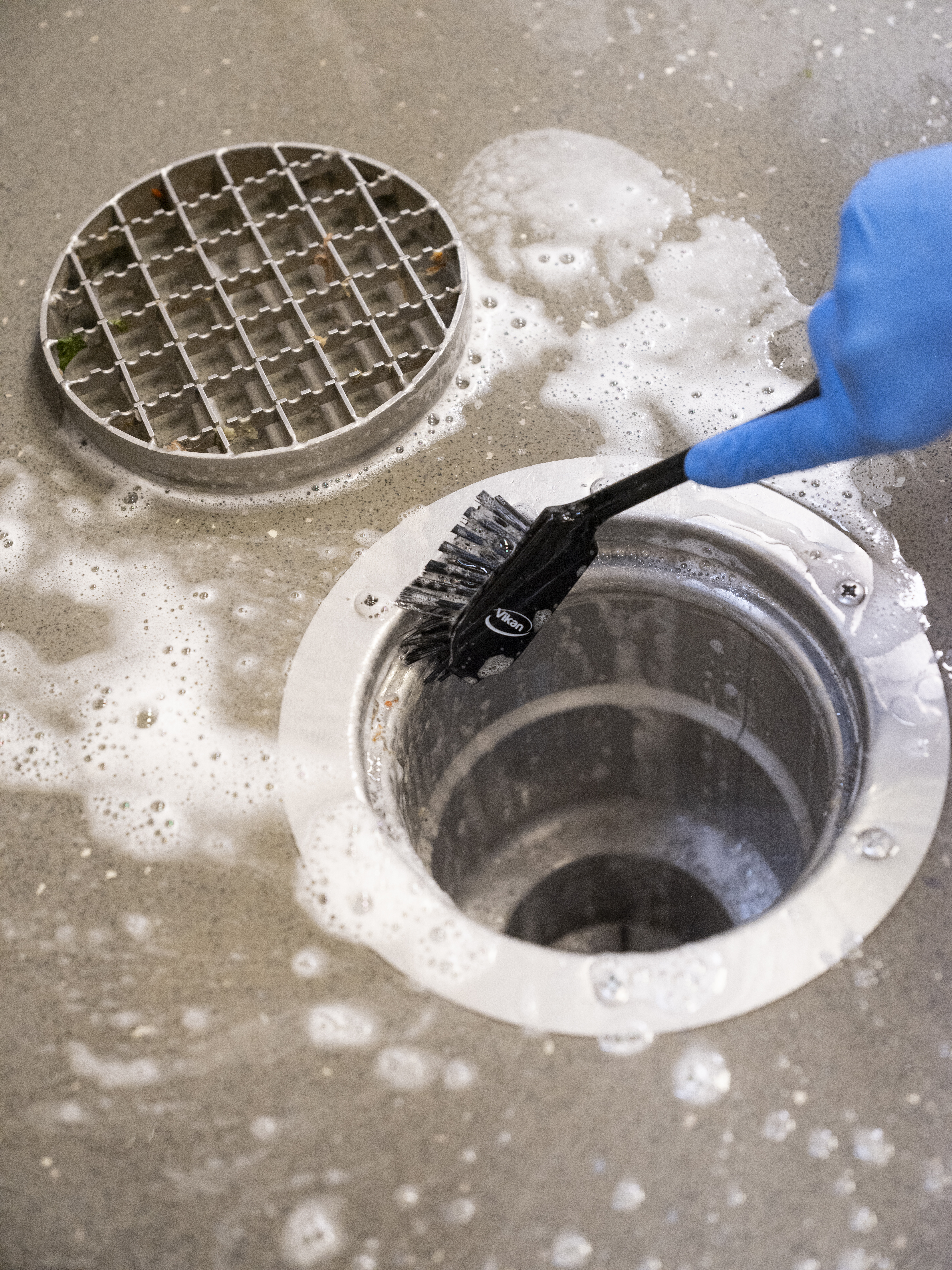 Vikan Dish Brush w/Scraping Edge, 280 mm, Medium, Blue