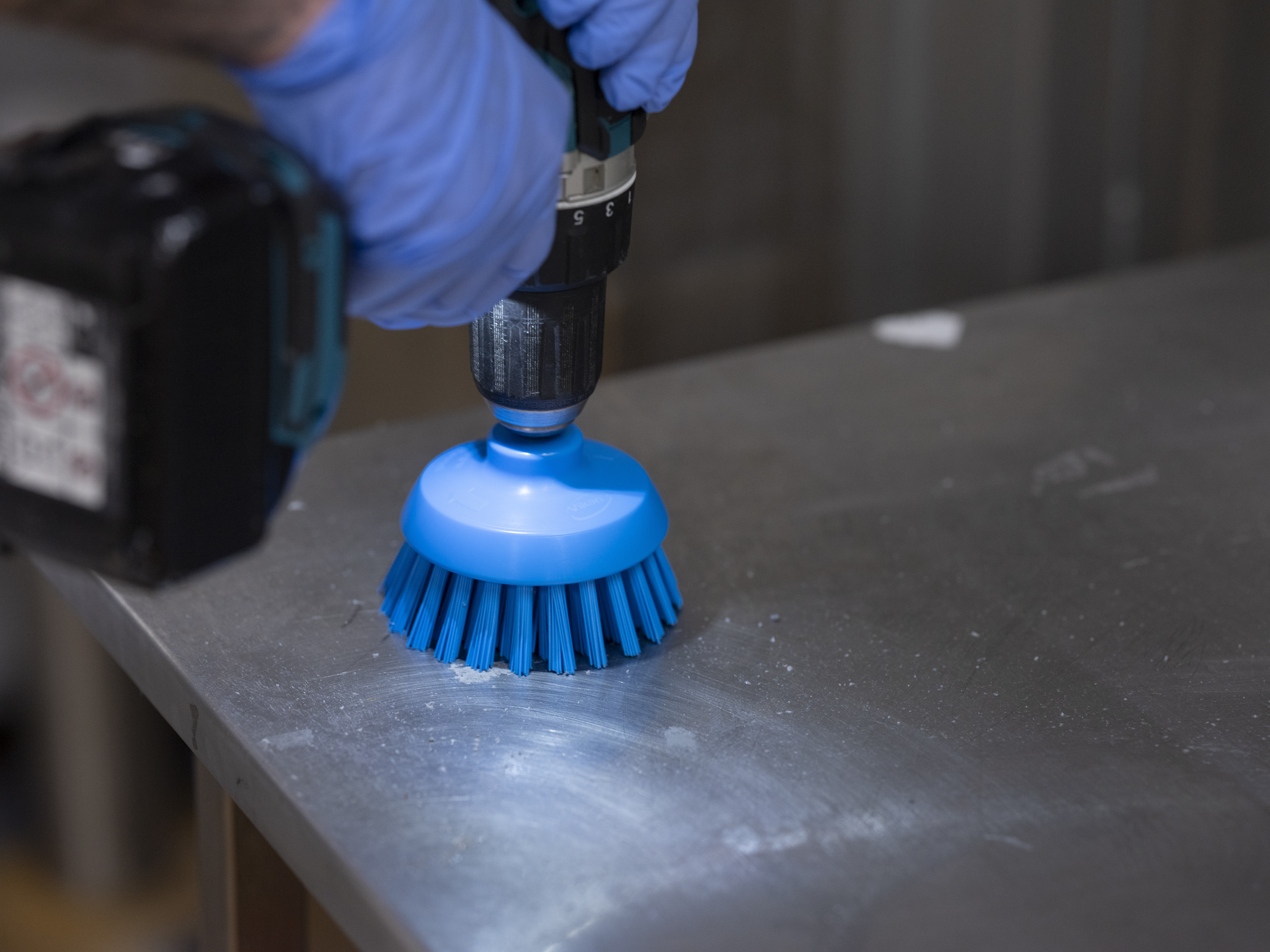 Vikan HyDrive Round Brush, Ø90 mm, Very hard, Blue