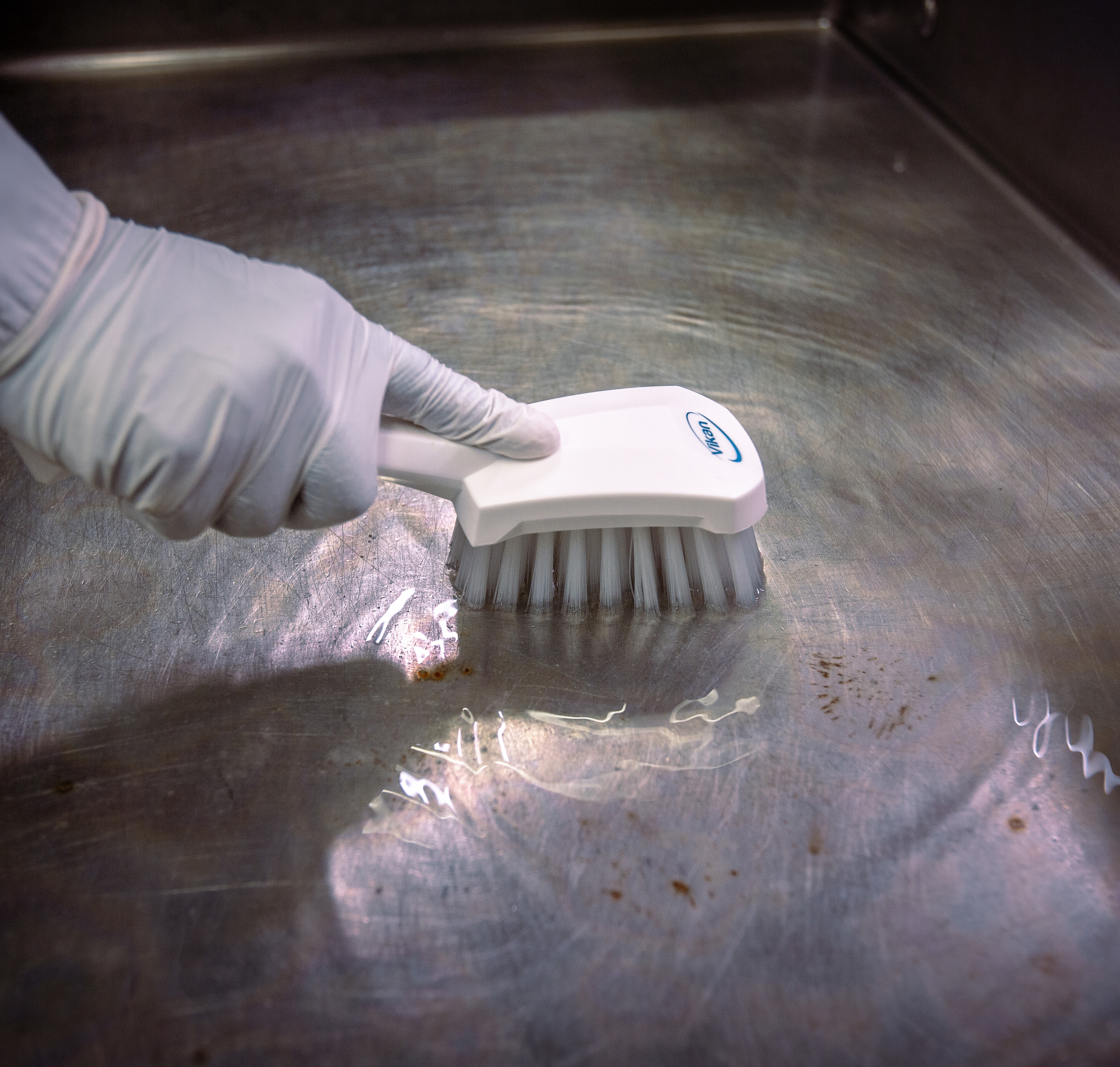 Vikan Washing Brush w/short Handle, 270 mm, Hard, Blue