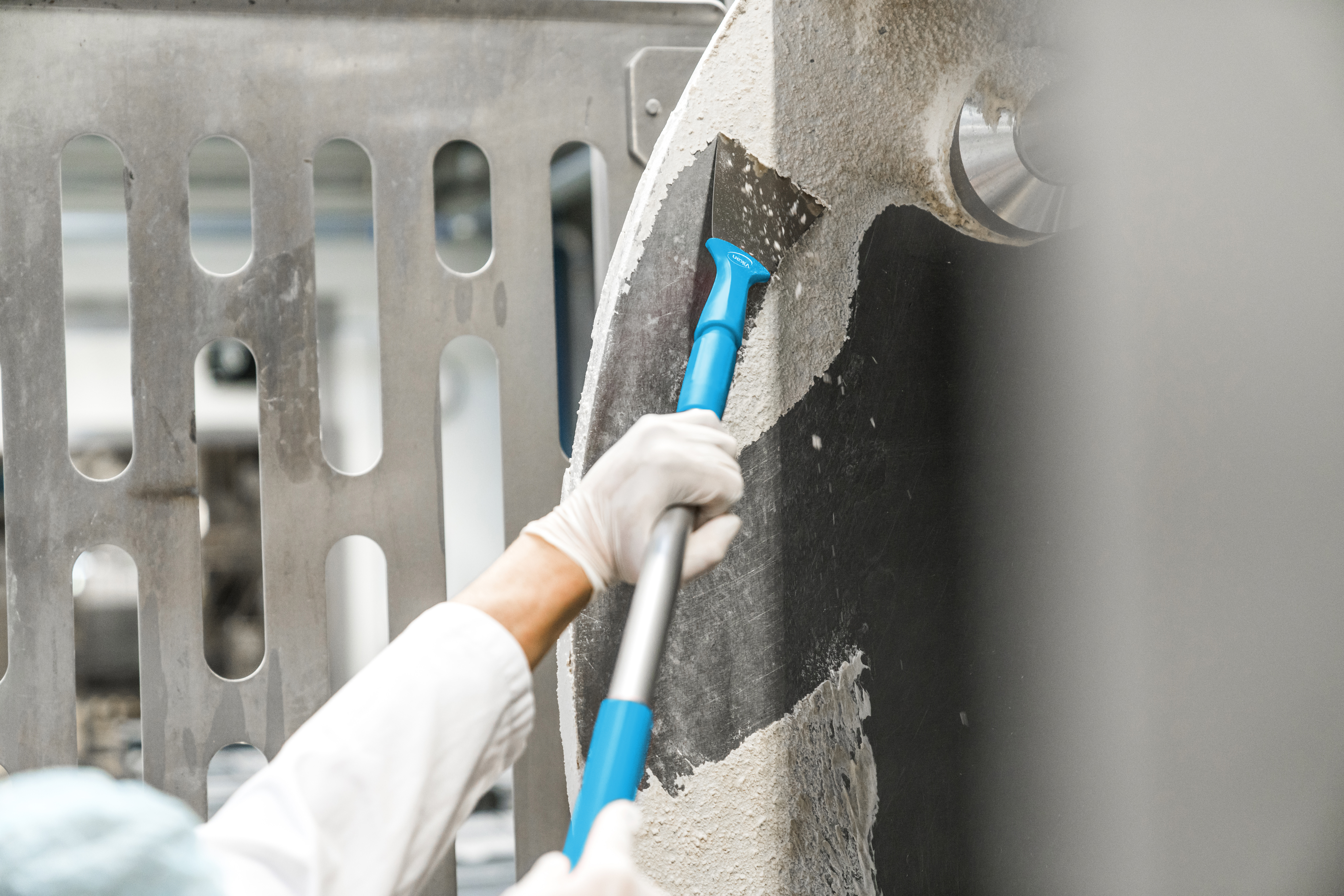 Vikan Stainless Steel Scraper with Threaded Handle, 100 mm, Blue