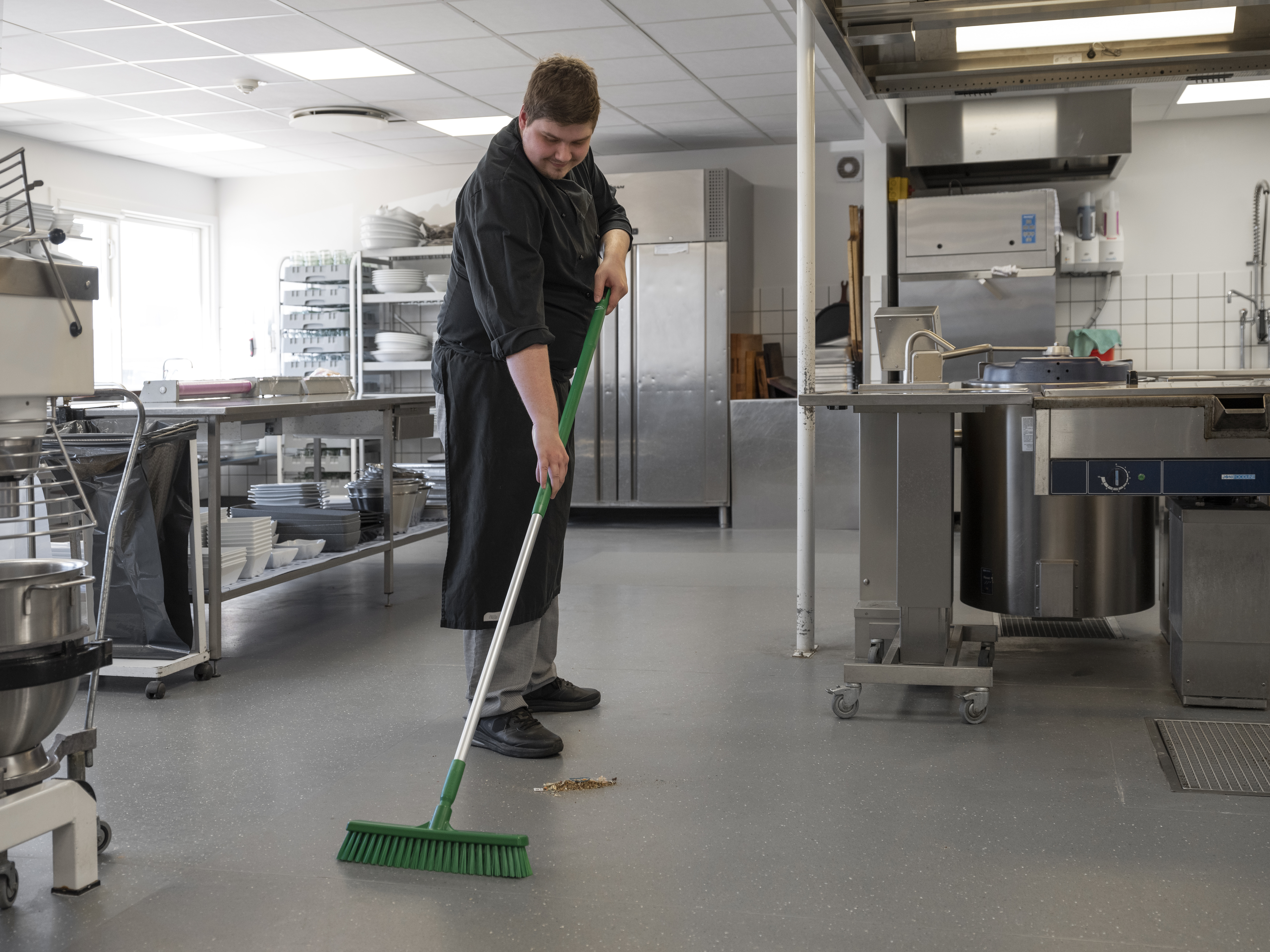 Vikan Broom, 410 mm, Soft/hard, Blue