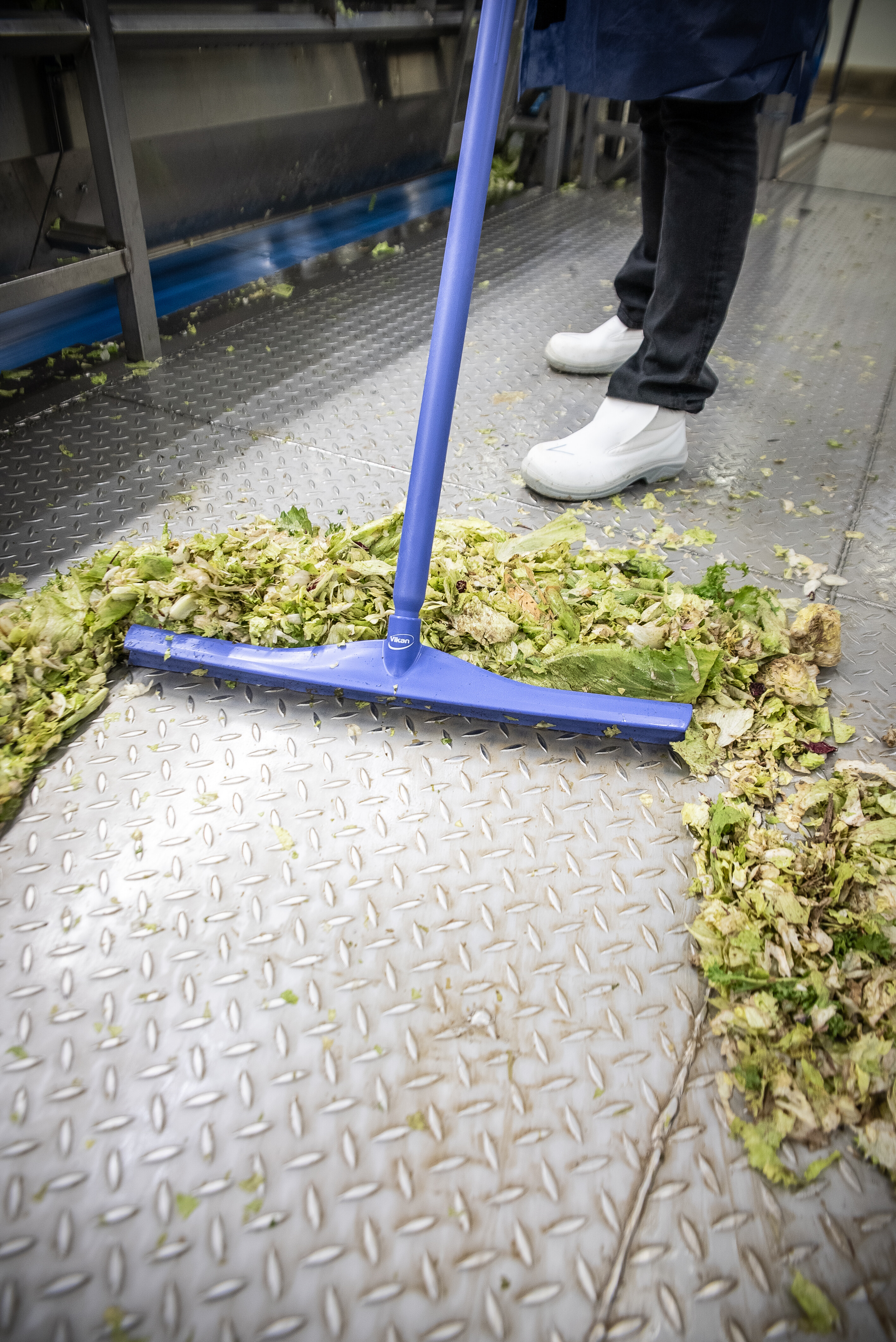 Vikan Ultra Hygiene Squeegee, 700 mm, Blue