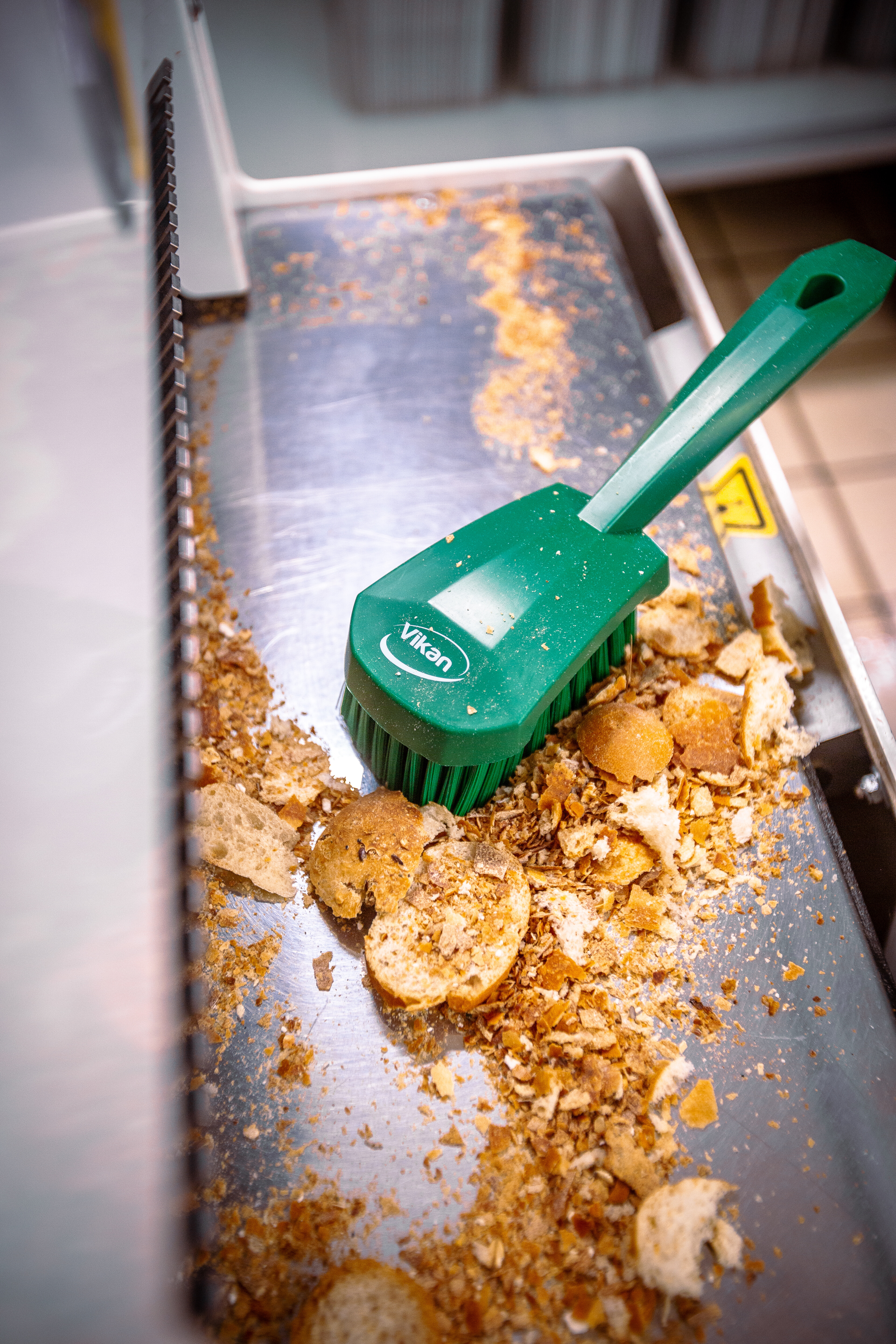 Vikan Washing Brush w/short Handle, 270 mm, Hard, Blue