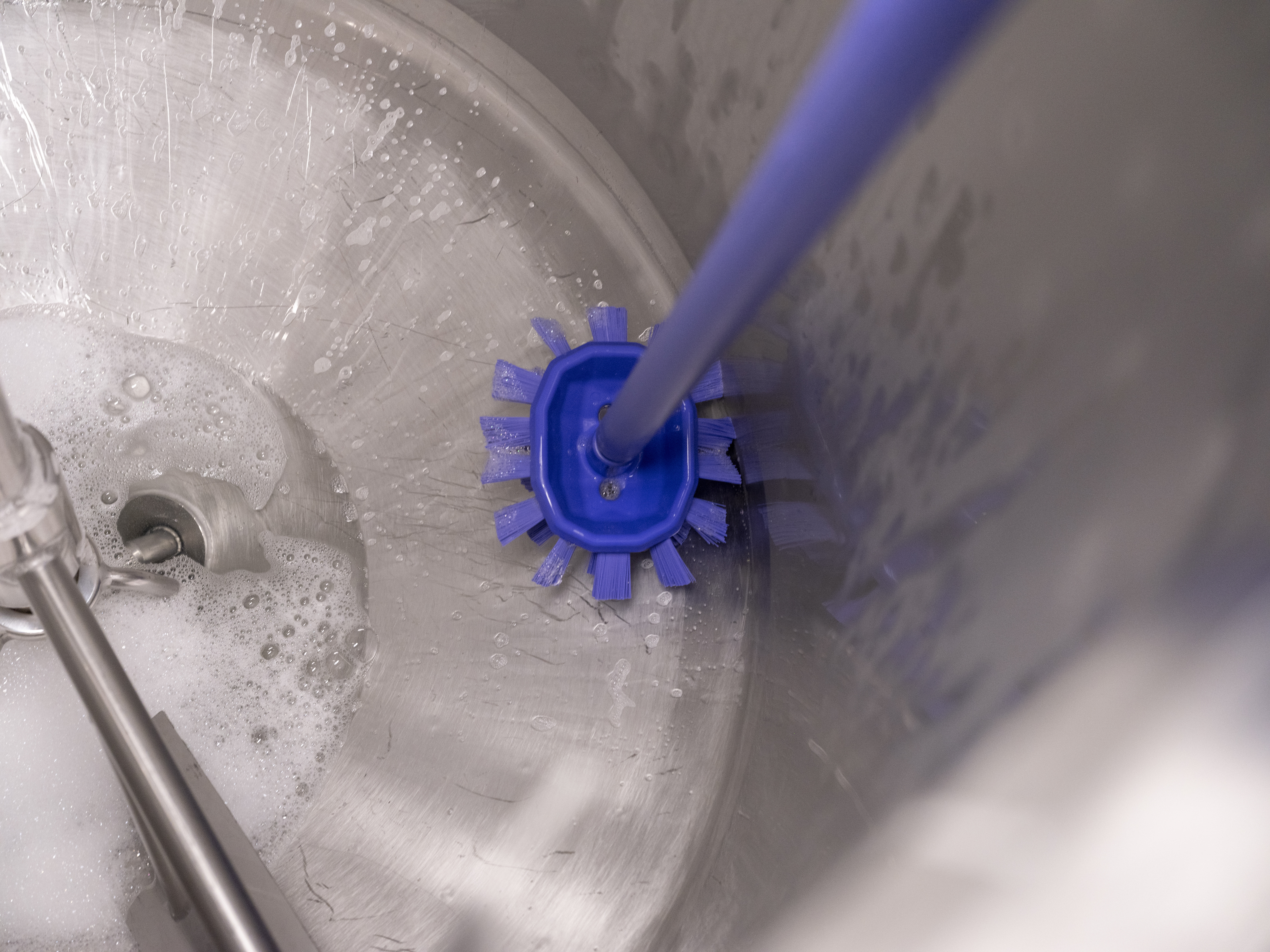 Vikan UST Tank Brush, 190 mm, Hard, Blue