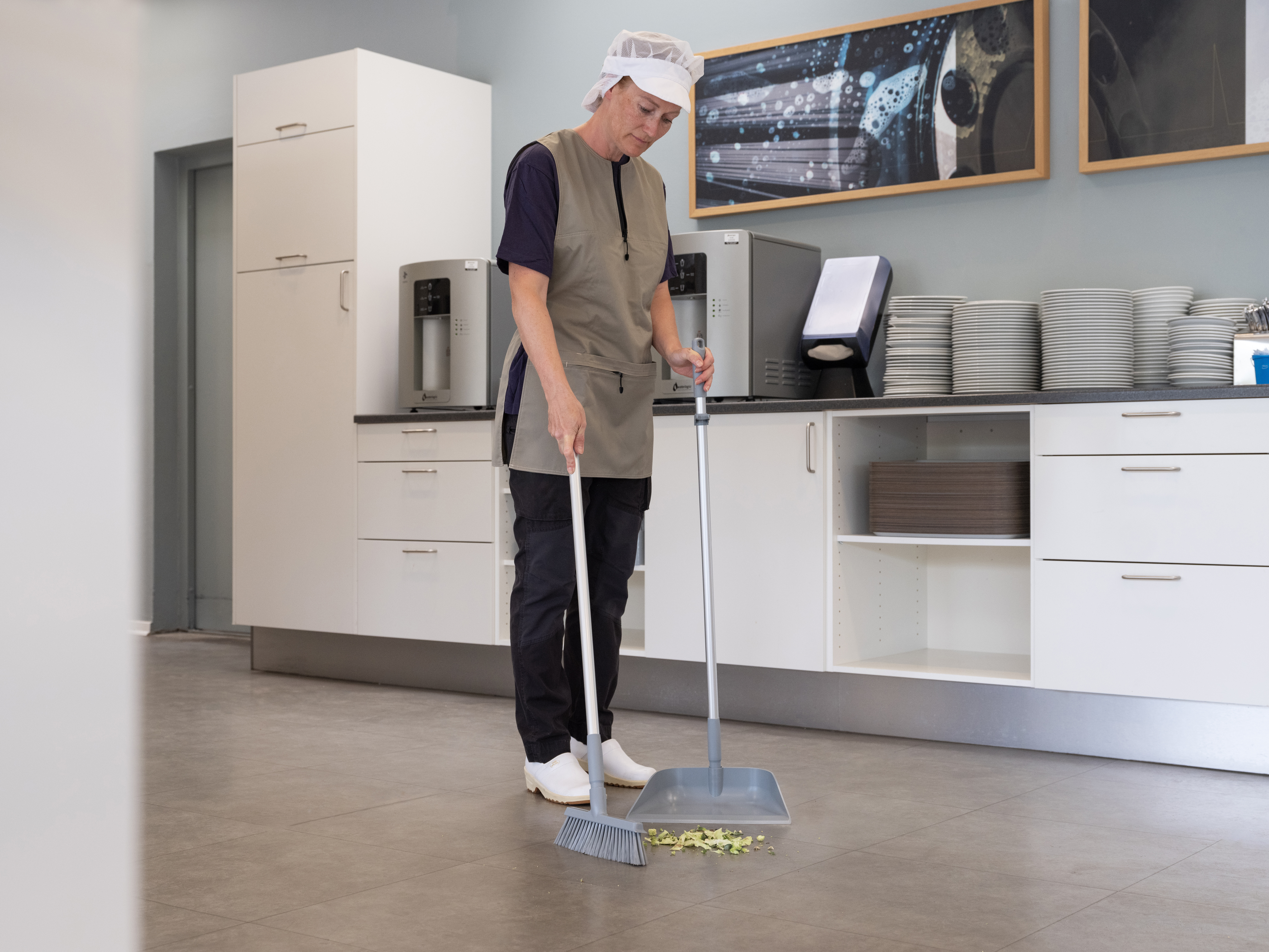 Vikan Upright Dustpan, 330 mm, Blue