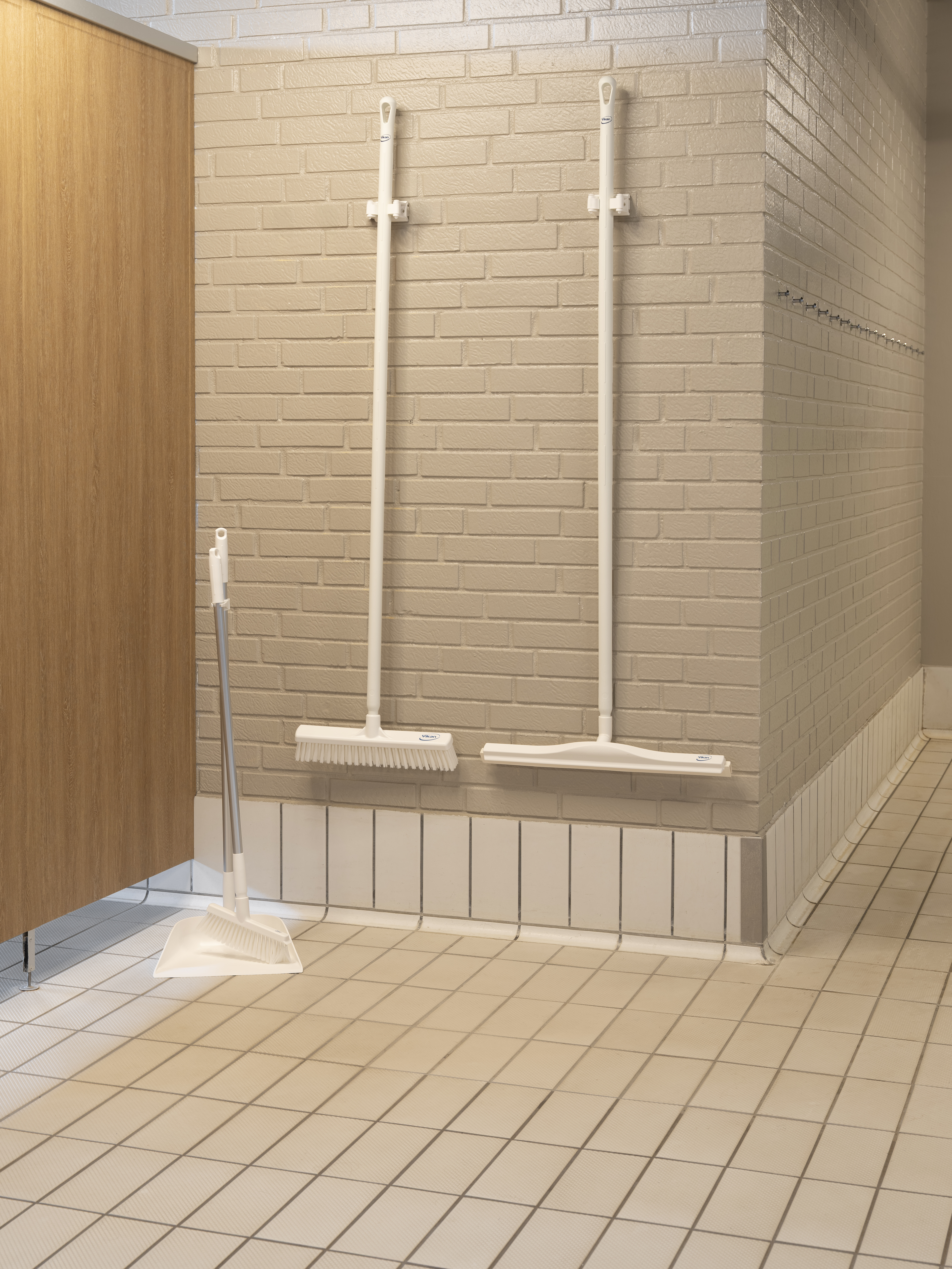 Vikan Upright Dustpan and Broom Set, 330 mm, Medium, Blue