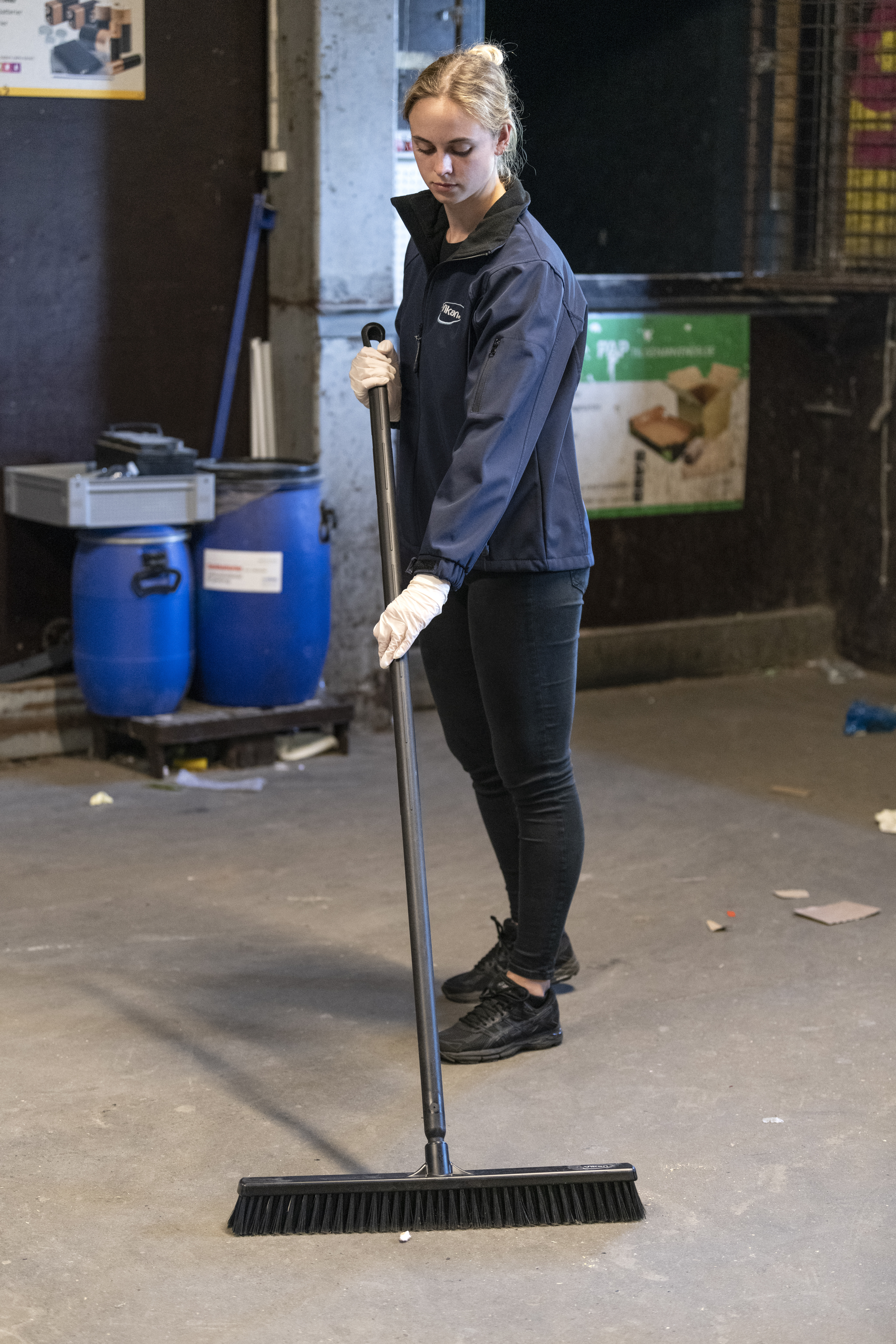 Vikan Broom, 610 mm, Soft, Blue