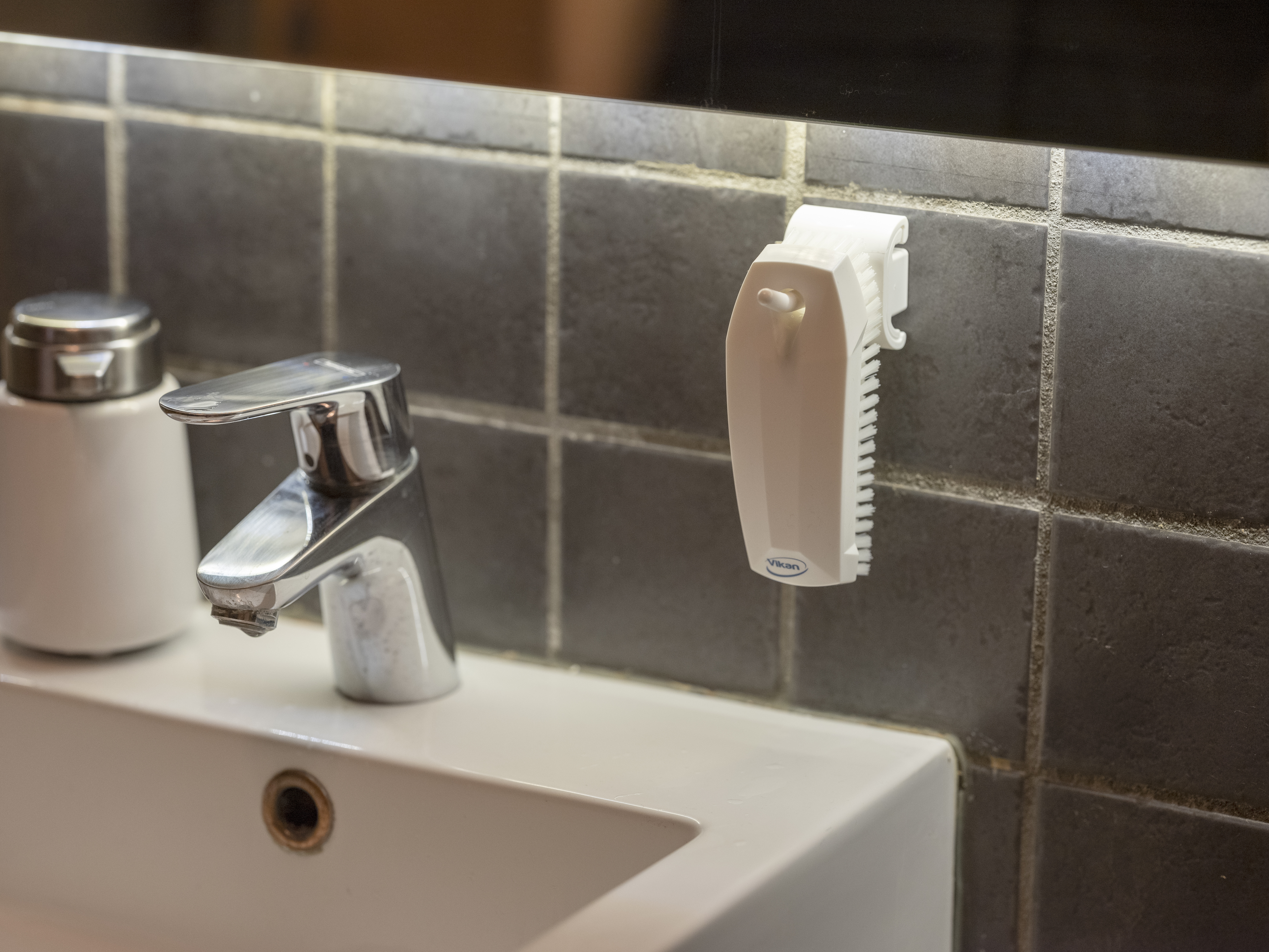 Vikan, Hygienic Wall Bracket, Single Hook Module, 41 mm, Blue