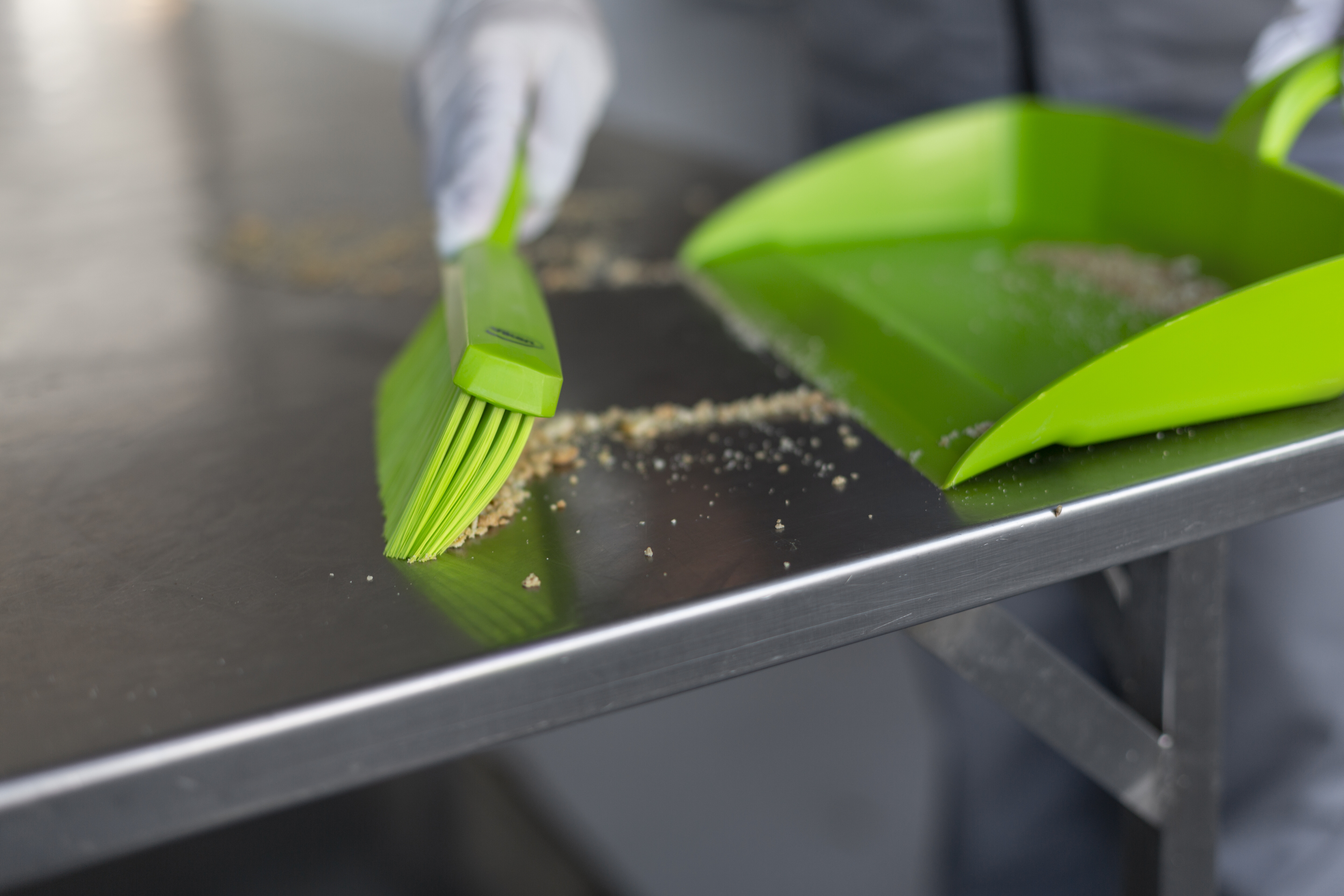 Vikan Hand Brush, 330 mm, Soft, Blue