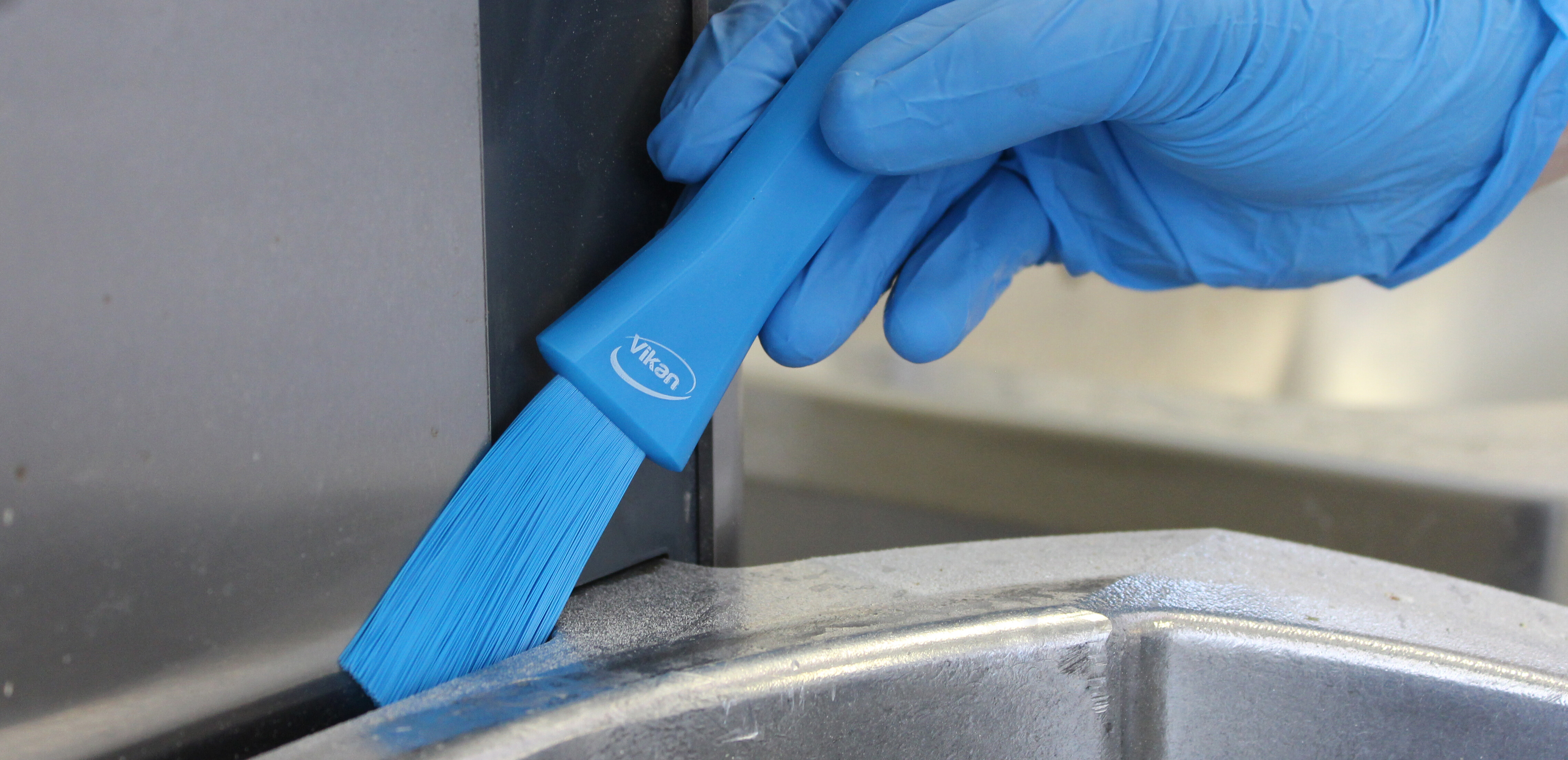 Vikan UST Detail Brush, 30 mm, Soft, Blue