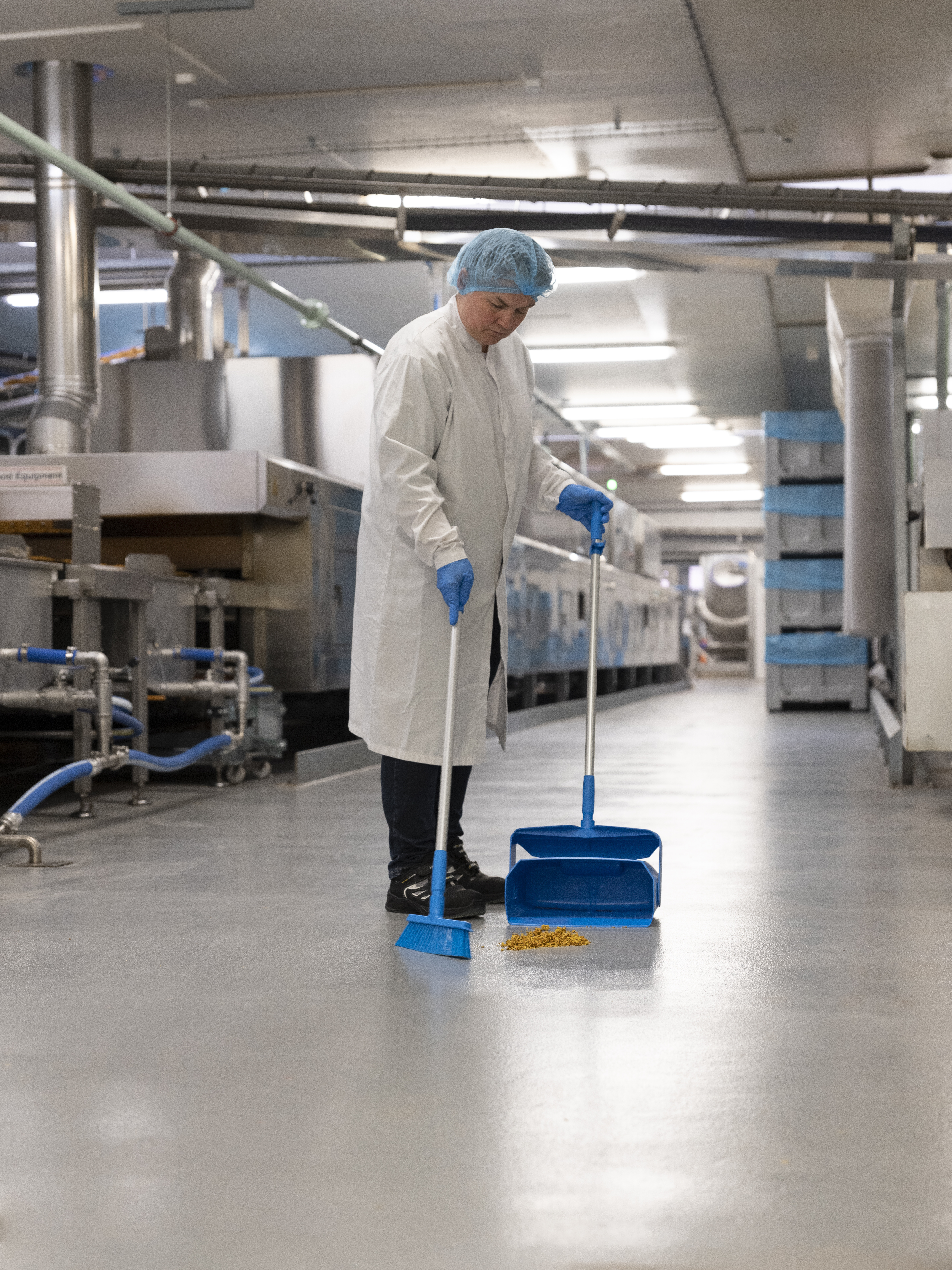 Vikan Dustpan set, closable with broom, 350 mm, Medium, Blue