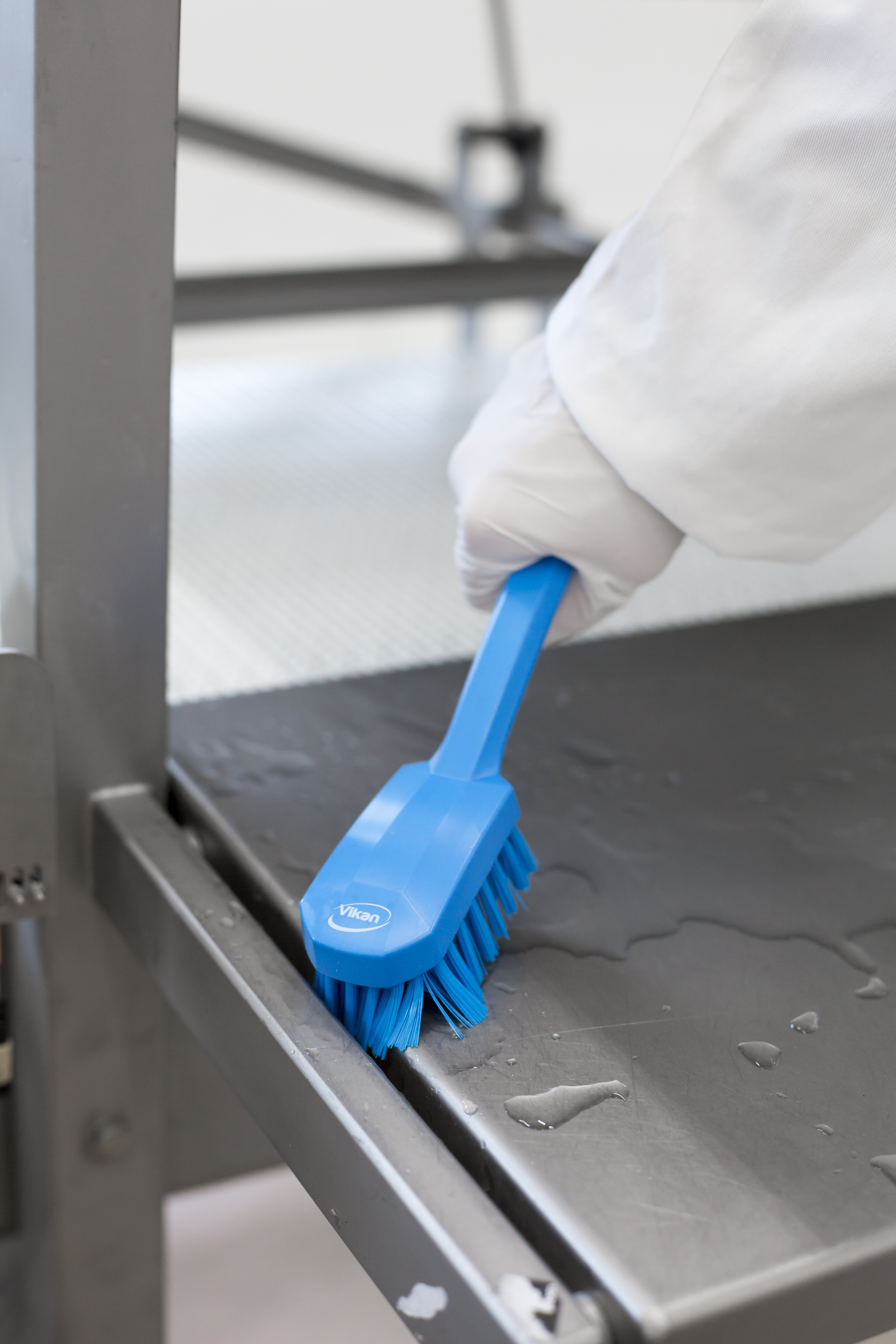 Vikan Utility Brush, 260 mm, Medium, Blue