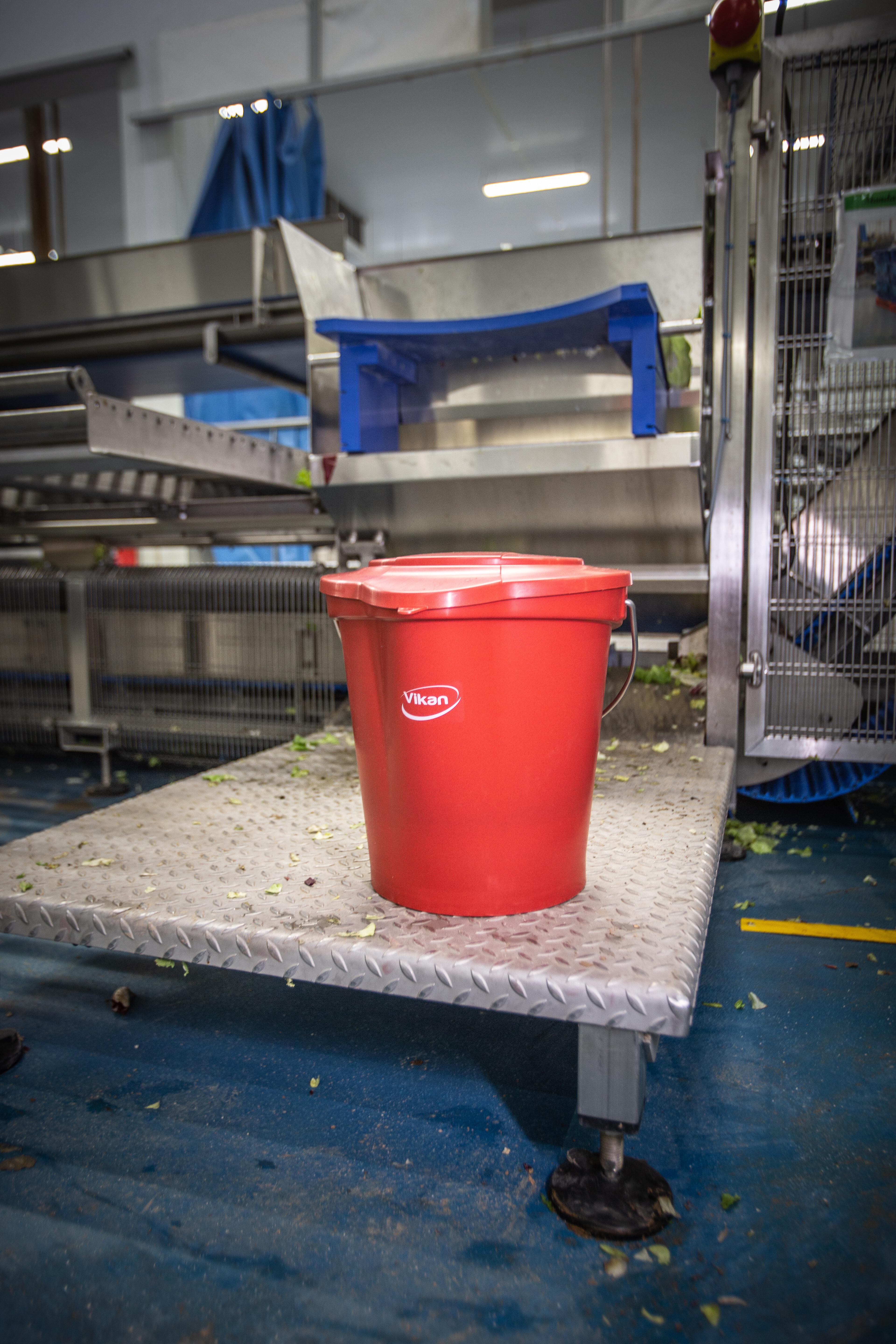 Vikan Bucket, Metal Detectable, 12 Litre, Blue