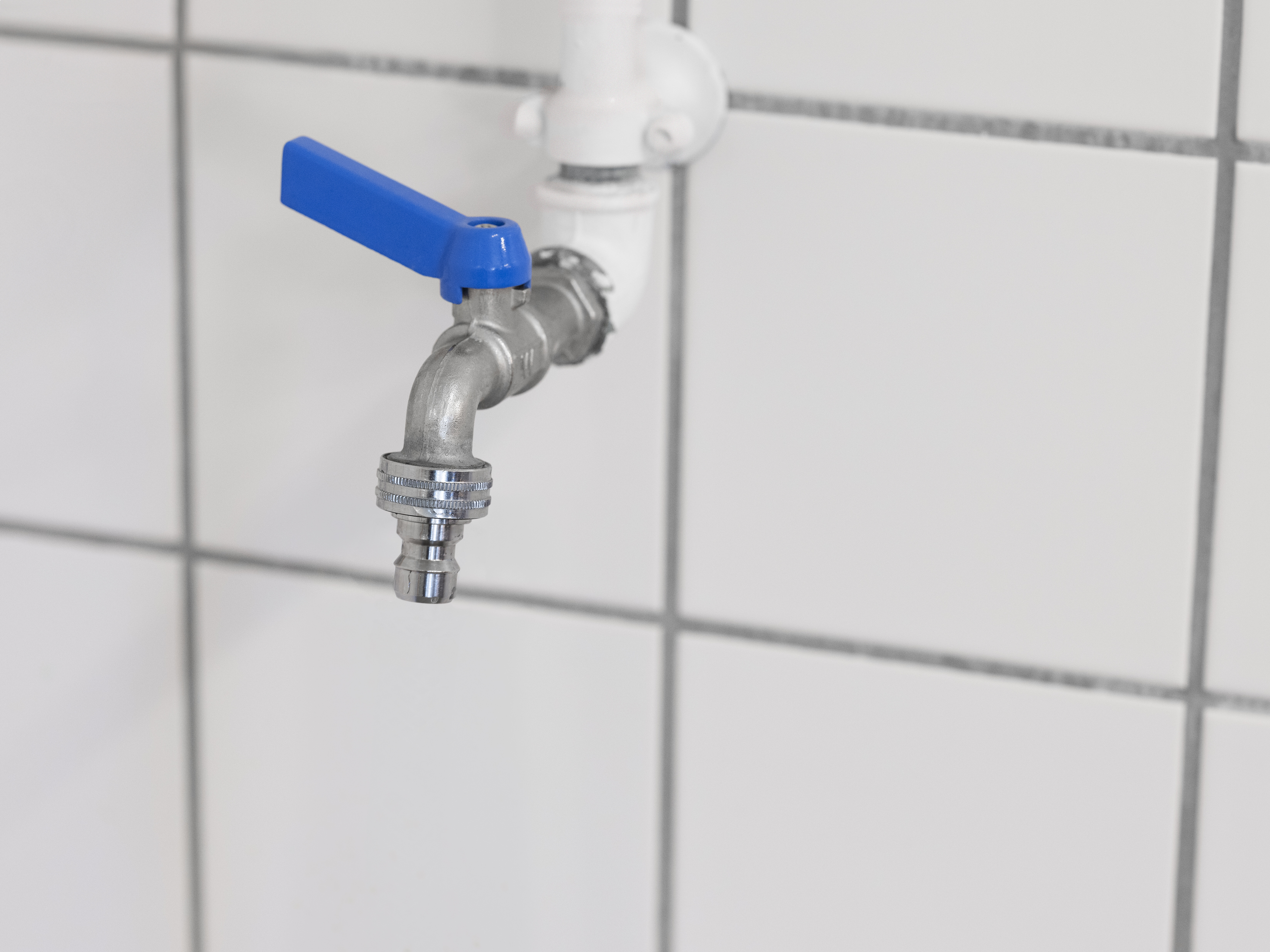 Water Tap Nozzle with 1/2", 3/4" & M22 Internal Thread, 1/2"(Q)